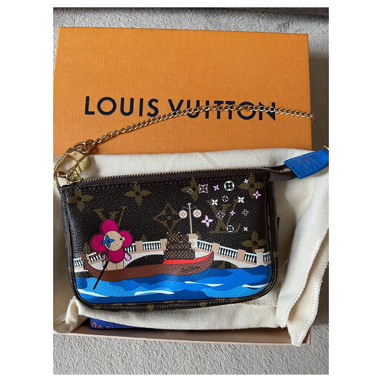 Louis Vuitton Monogram Miroir Pochette Plat Accessory Pouch Bag Gold M95278  Auth