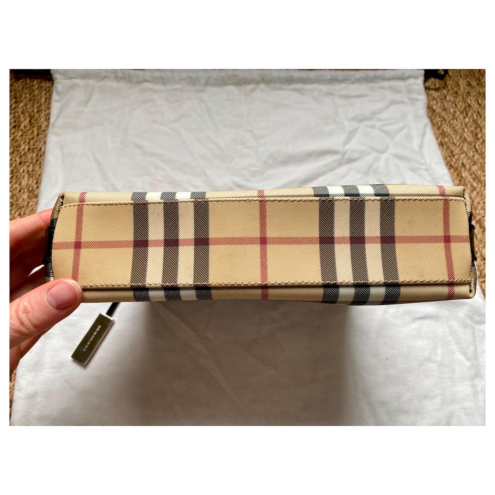 Brook Vintage Burberry Cloth bag chequered. Beige ref.358550