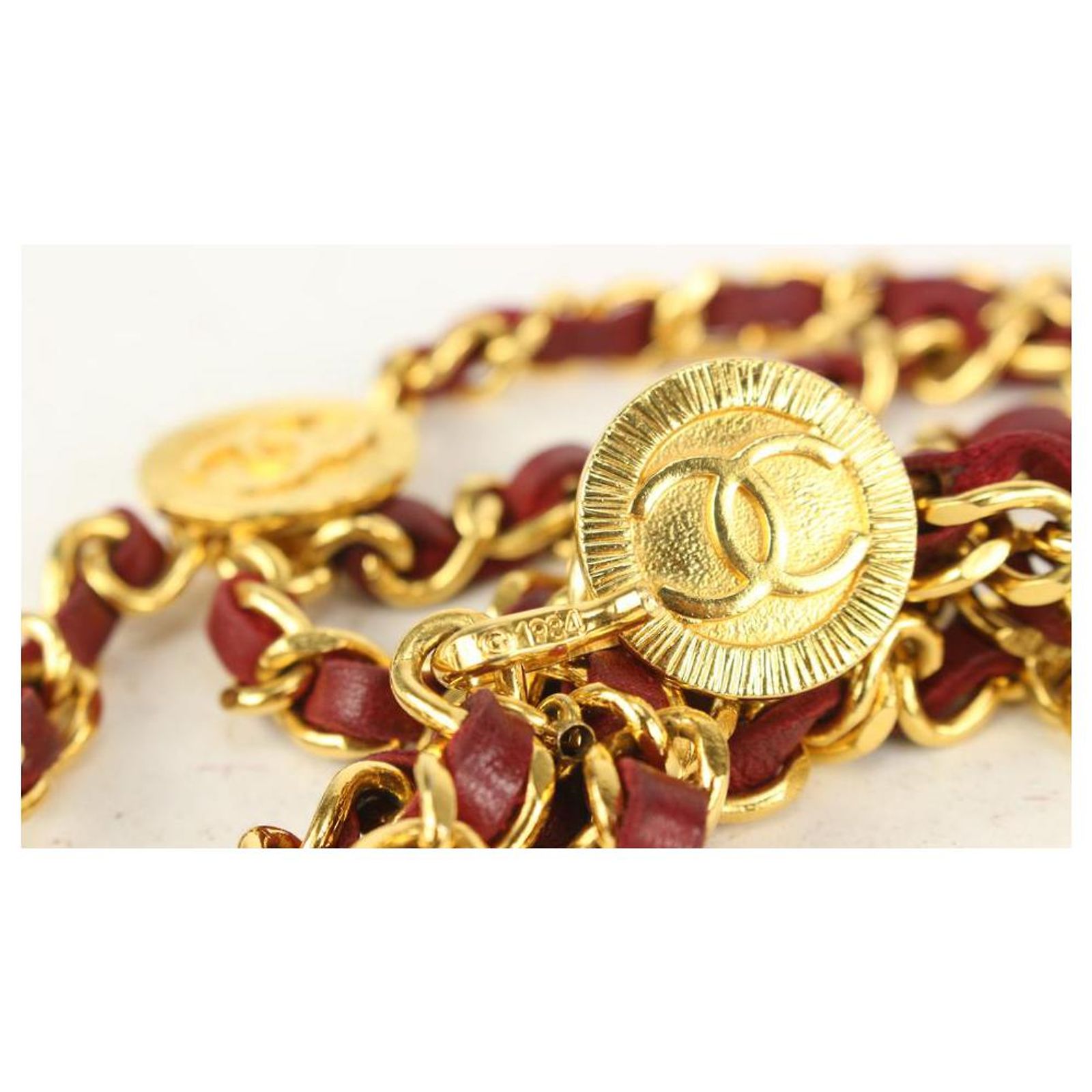 Chanel Red x Gold Interlaced CC Logo Triple Chain Autre Marque Chanel Red x Gold Interlaced CC Logo Triple  main image 2