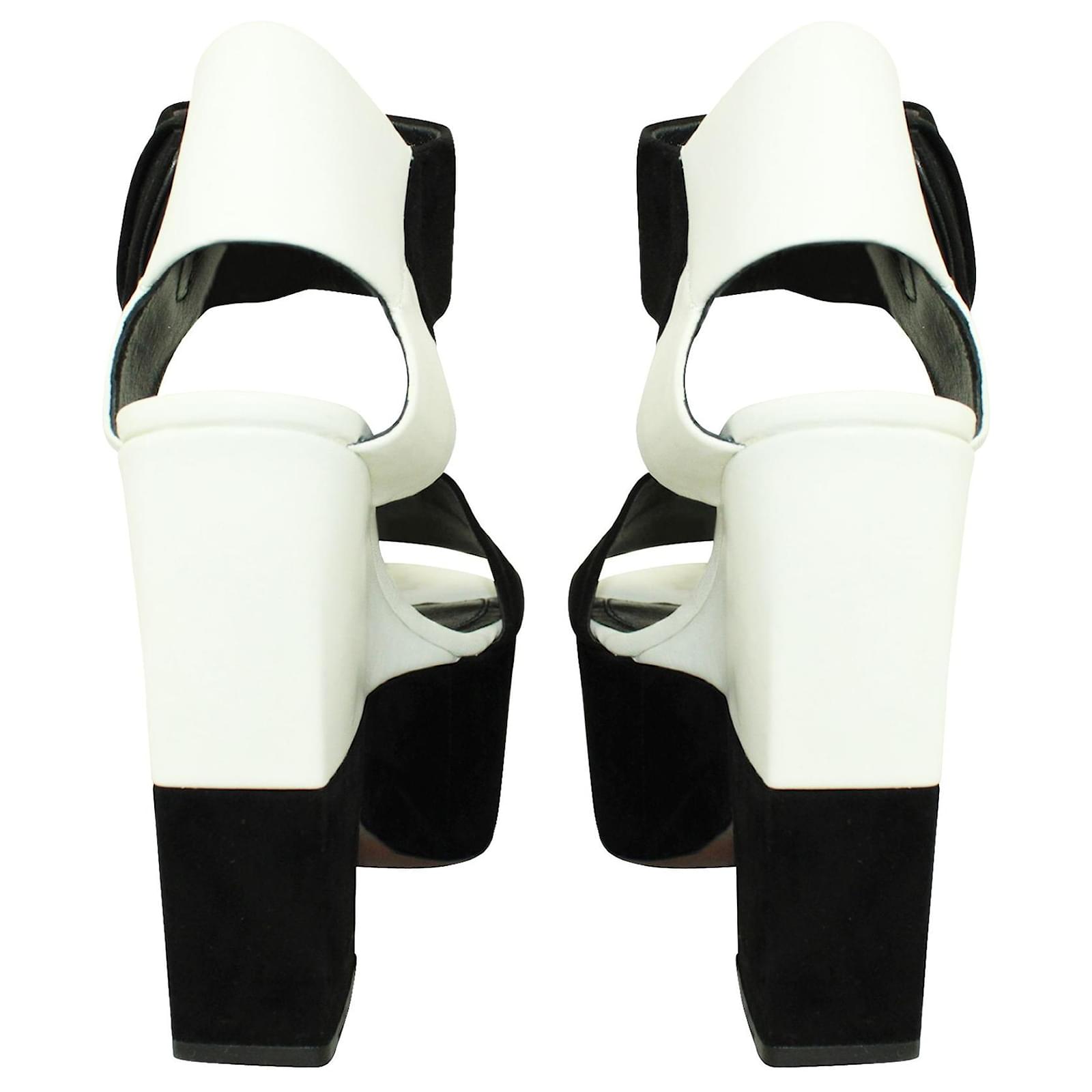 men closed toe birkenstock