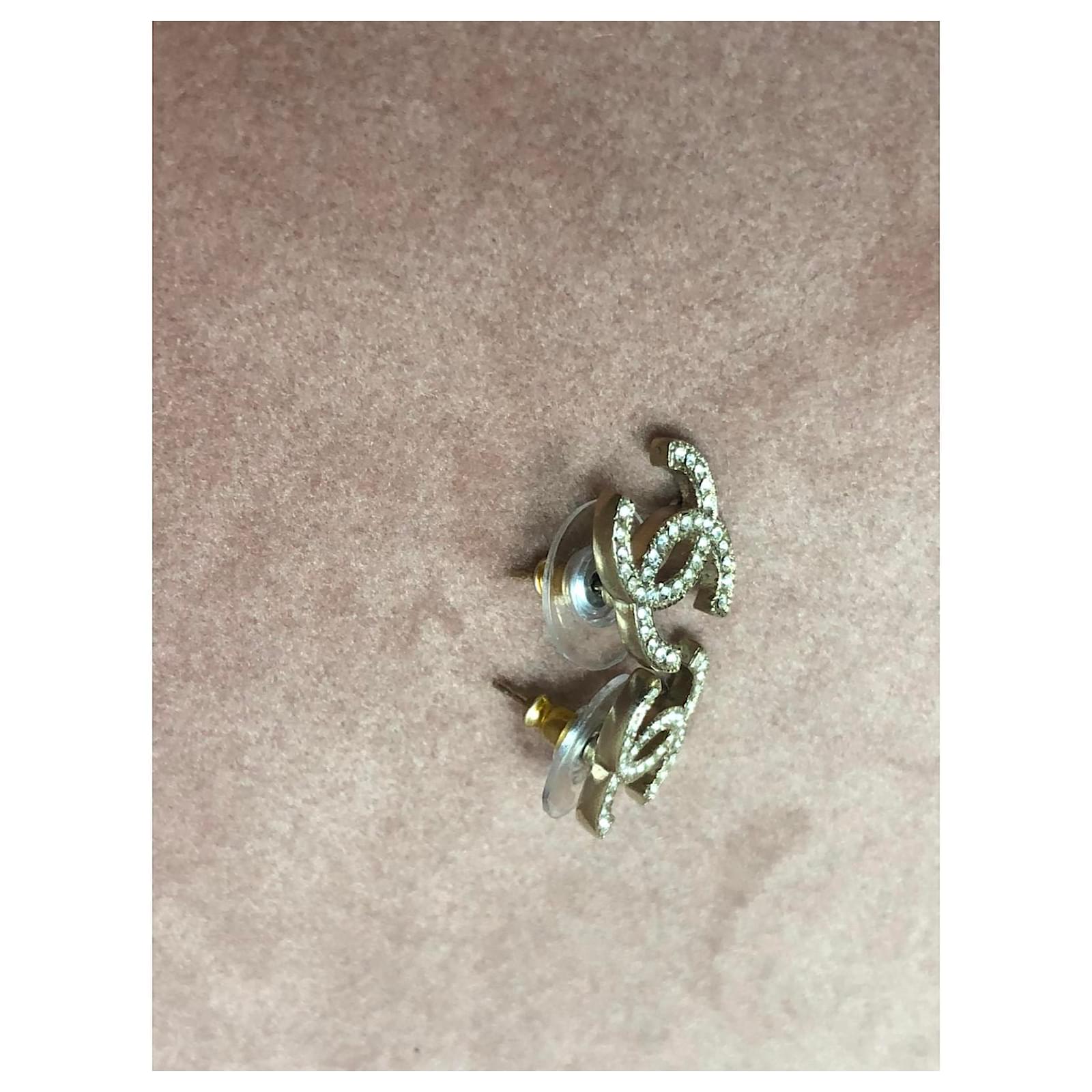 Chanel Costume Jewellery Stud Earring Golden Metal ref.595431