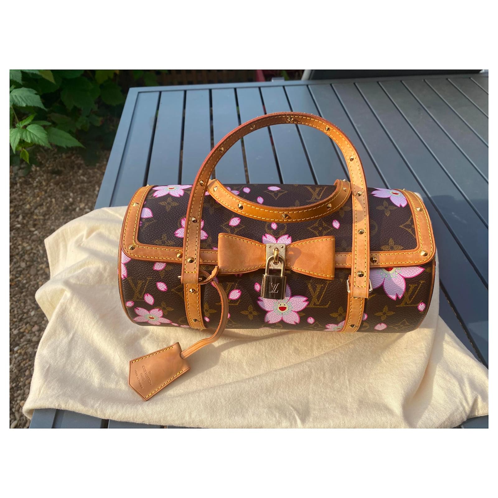 Louis Vuitton Butterfly Murakami cherry blossom limited edition Multiple  colors Cloth ref.368325 - Joli Closet
