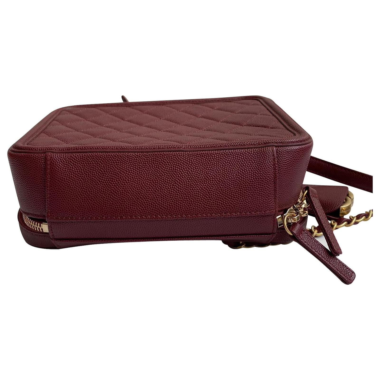 Chanel Burgundy Filigree Vanity Case Dark red Leather ref.370814