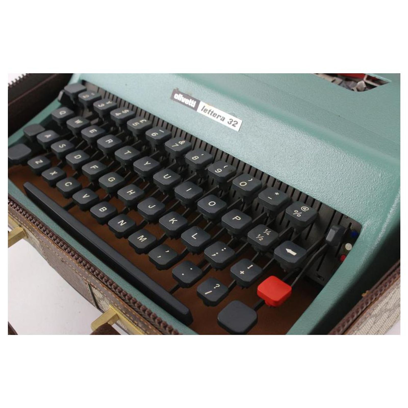 Autre Marque Gucci Rare Olivetti Lettera 32 Typewriter with 