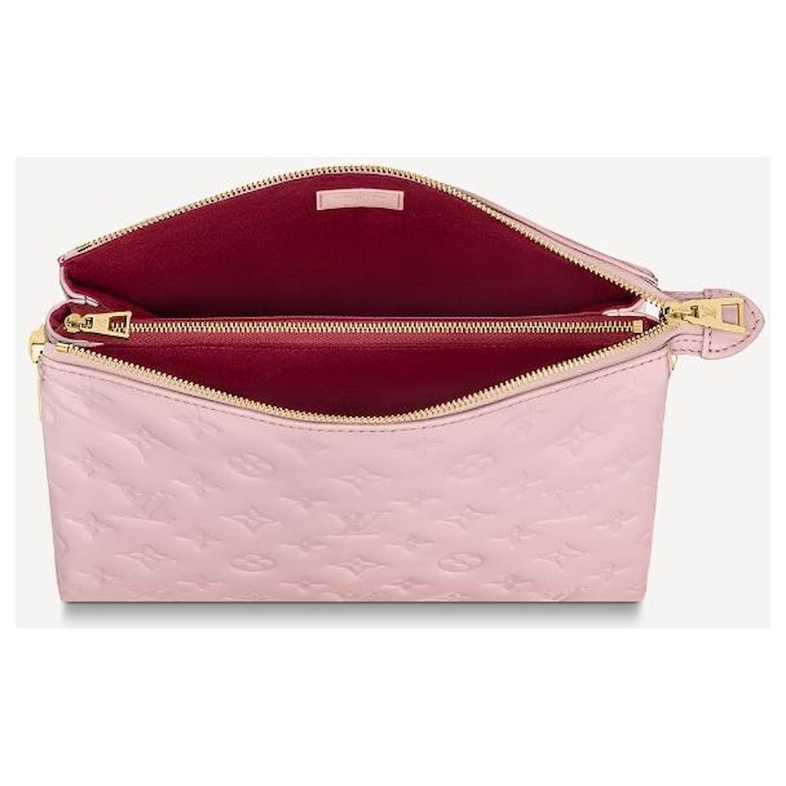 Coussin flap leather handbag Louis Vuitton Pink in Leather - 34224318