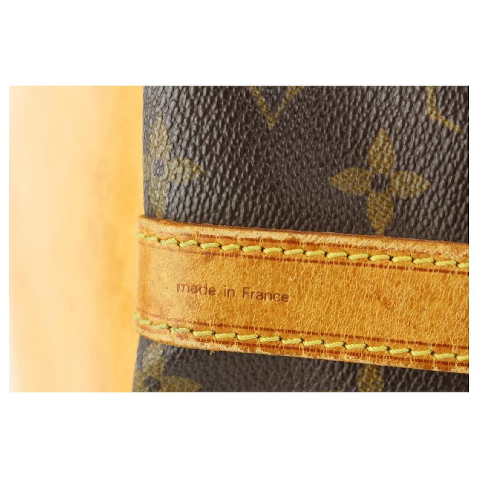 Louis Vuitton Monogram Petit Noe Drawstring Bucket Hobo Bag Leather  ref.484359 - Joli Closet