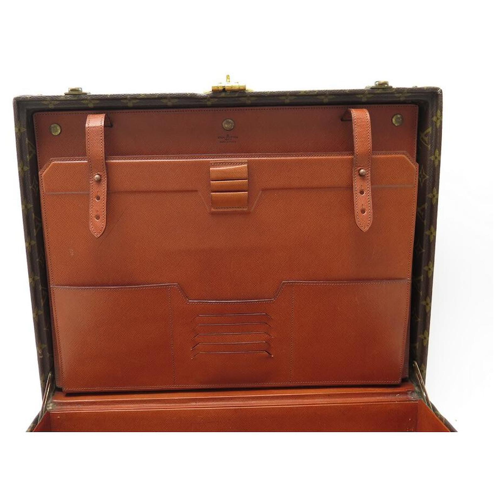 LOUIS VUITTON PRESIDENT CASE 44CM MONOGRAM FABRIC LV CASE BAG ATTACHE Brown  Cloth ref.375789 - Joli Closet