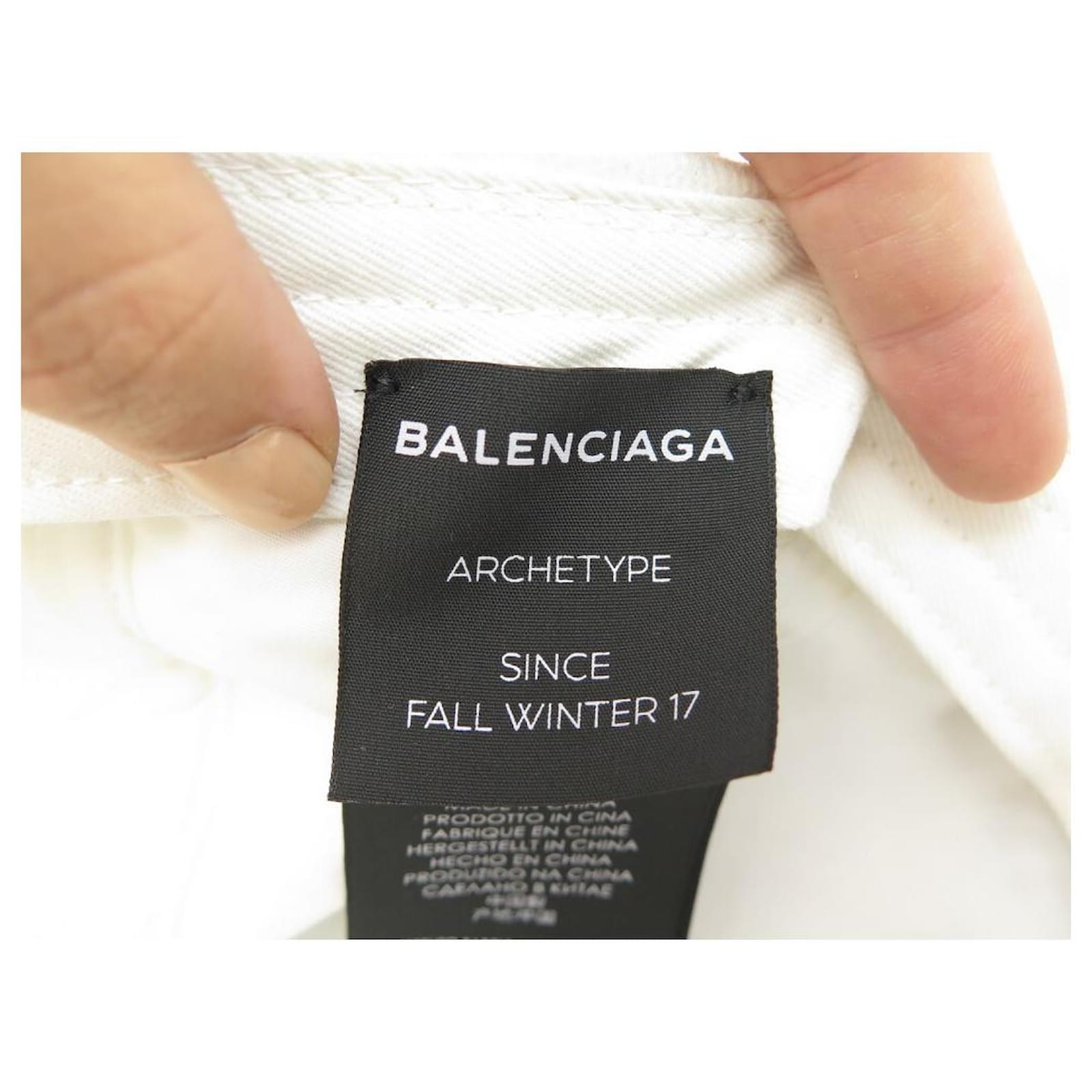 Kent grad Merchandising NEW BALENCIAGA ARCHETYPE CAP 2017 WHITE COTTON WHITE CAP ref.376167 - Joli  Closet