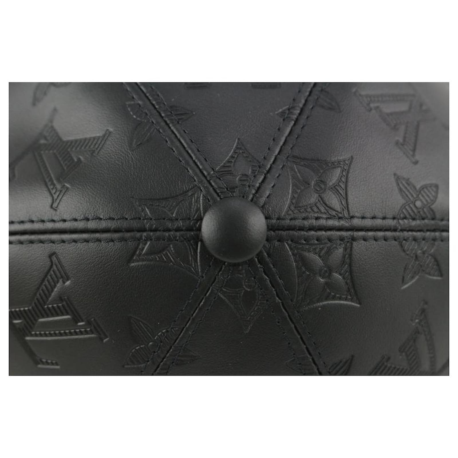 Shop Louis Vuitton Monogram shadow cap (M76580) by