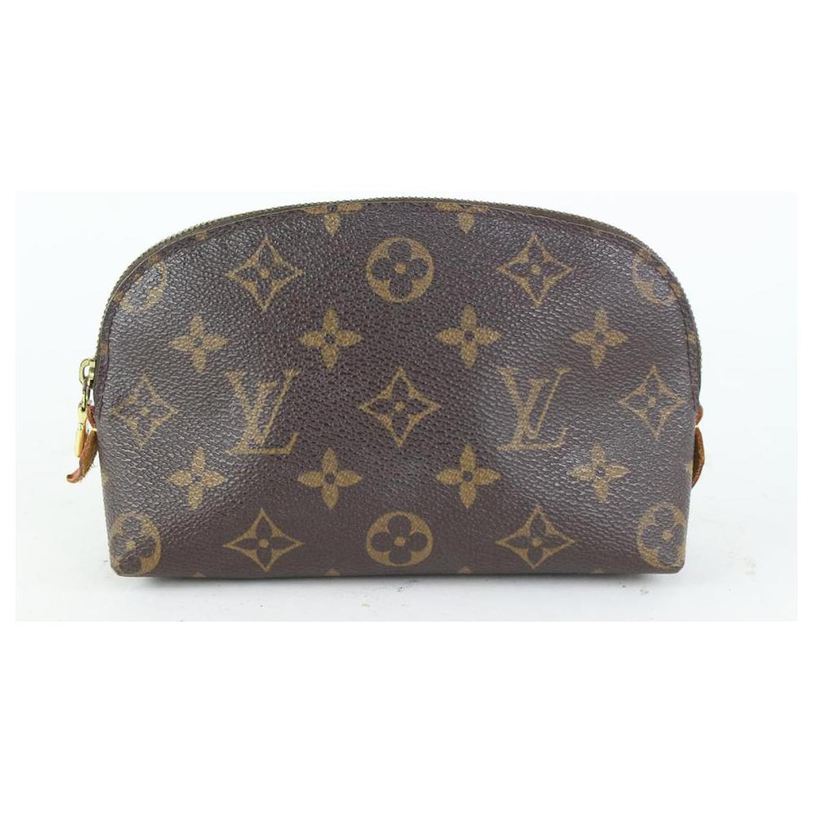 Louis Vuitton Monogram Cosmetic Pouch PM Demi Ronde Toiletry Case Leather  ref.376373 - Joli Closet