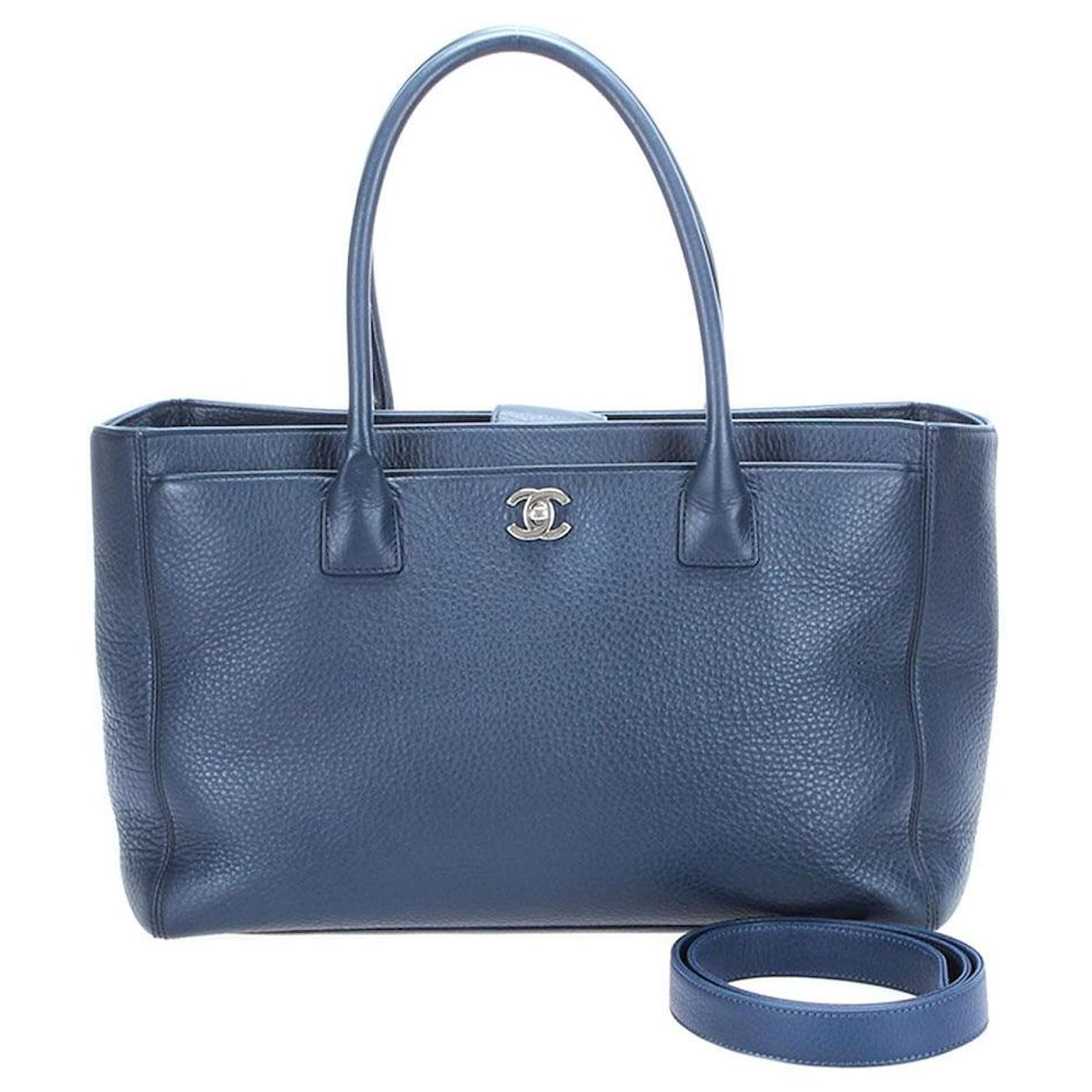 Chanel Caviar Cerf Tote Bag in blue calf leather Pony-style calfskin ...