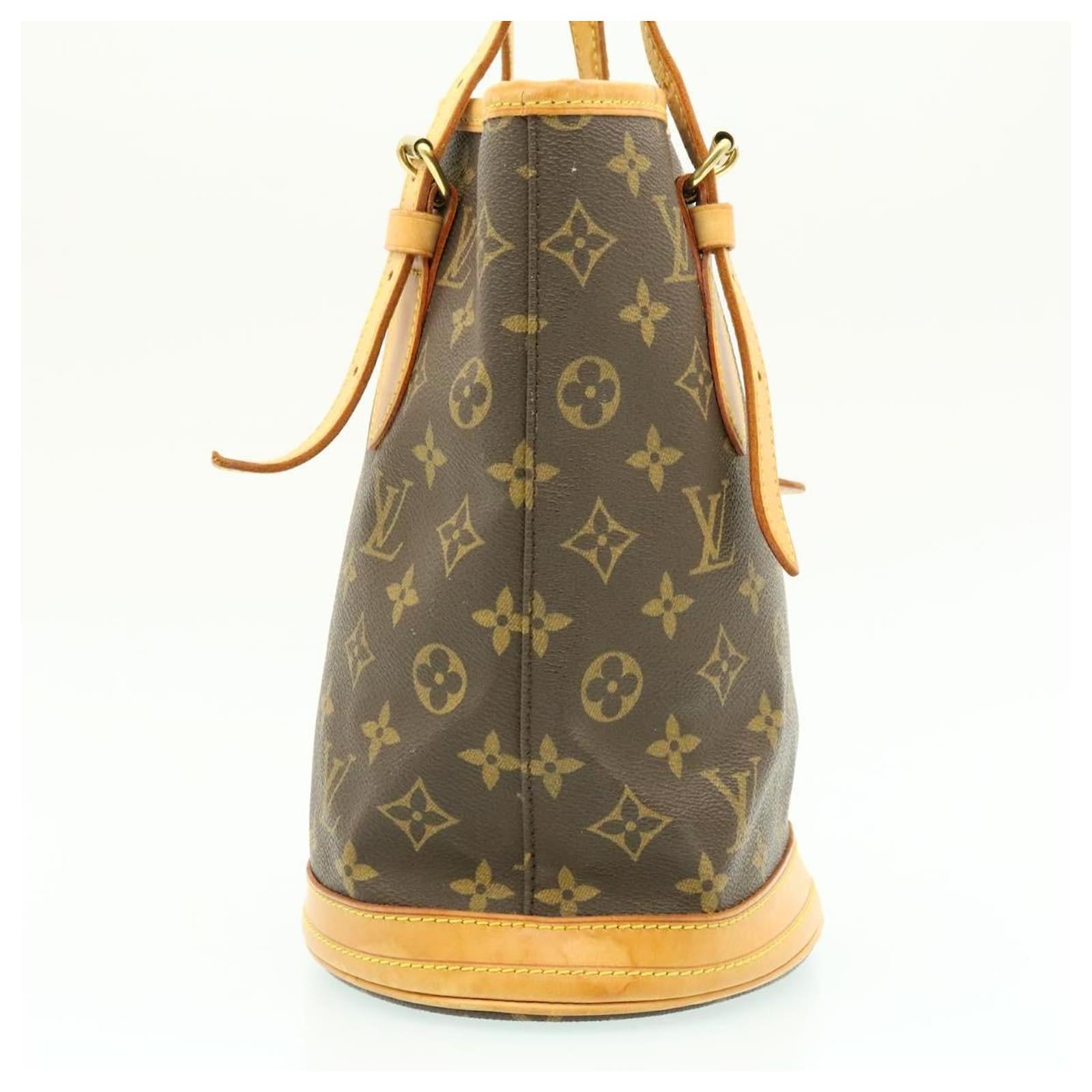 LV M42238 23x15x26 cm gf – Roc Starr's Boutique