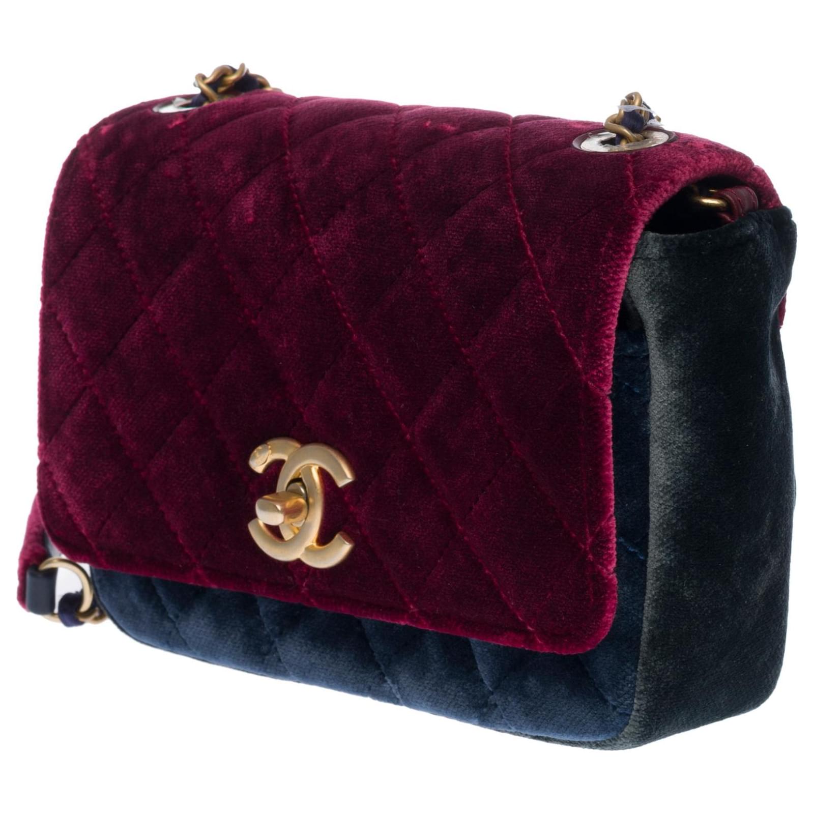 Timeless Chanel Limited Edition Camelia / Mini Classique Flap Bag in red  and blue quilted velvet with matching pouch, garniture en métal doré  ref.378704 - Joli Closet