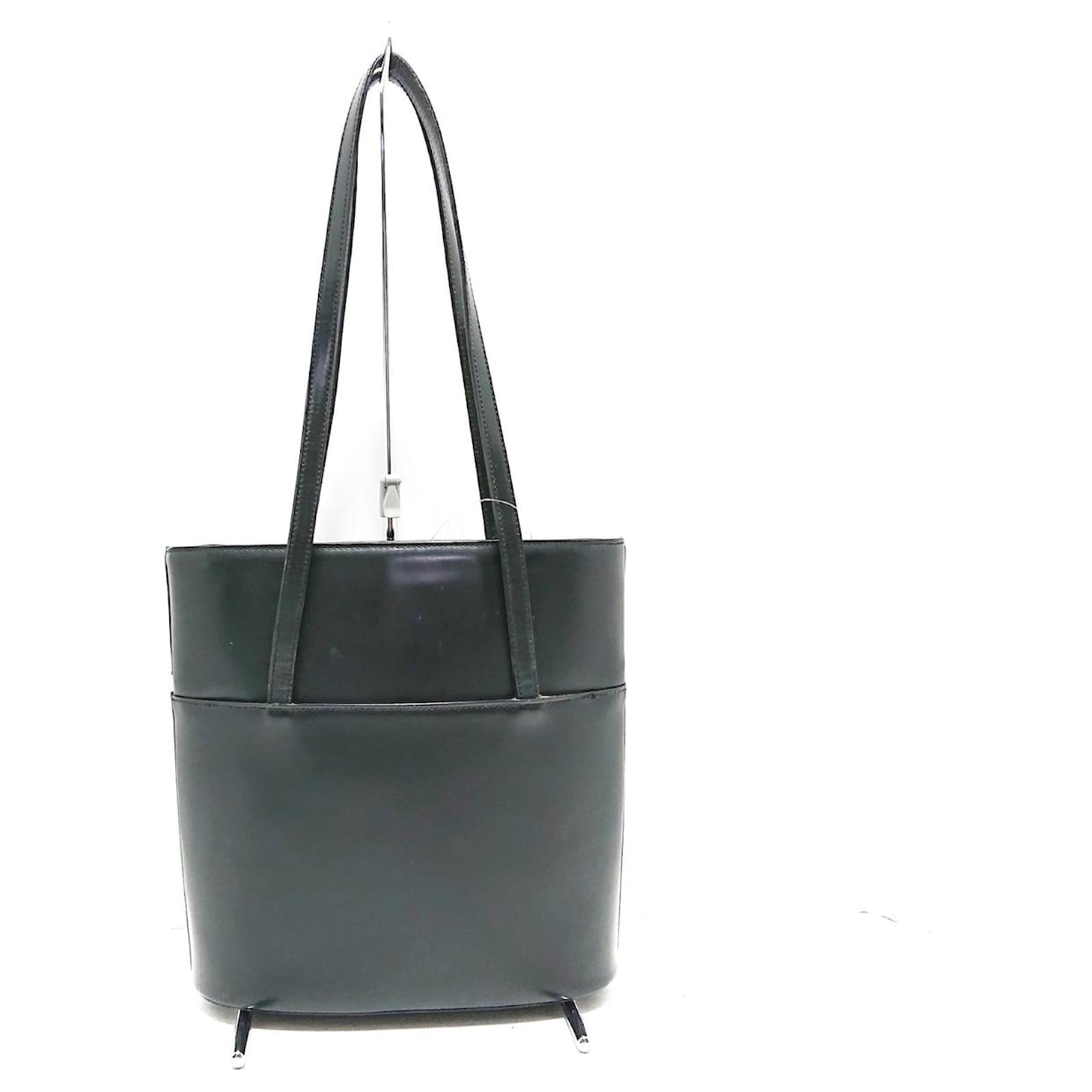 Burberry Shoulder bag Beige Leather ref.379176 - Joli Closet