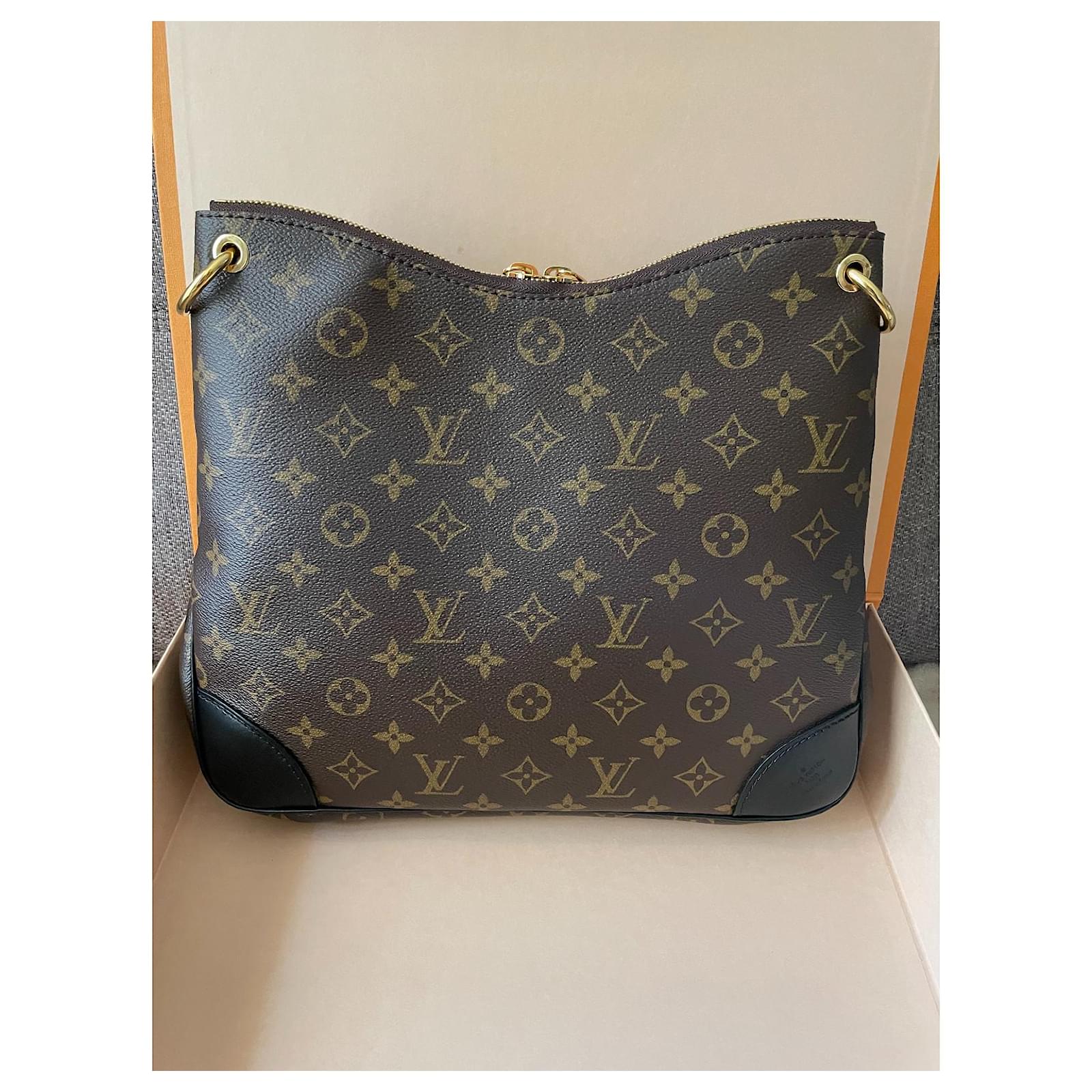 Louis Vuitton, Bags, Louis Vuitton Monogram Berri Mm