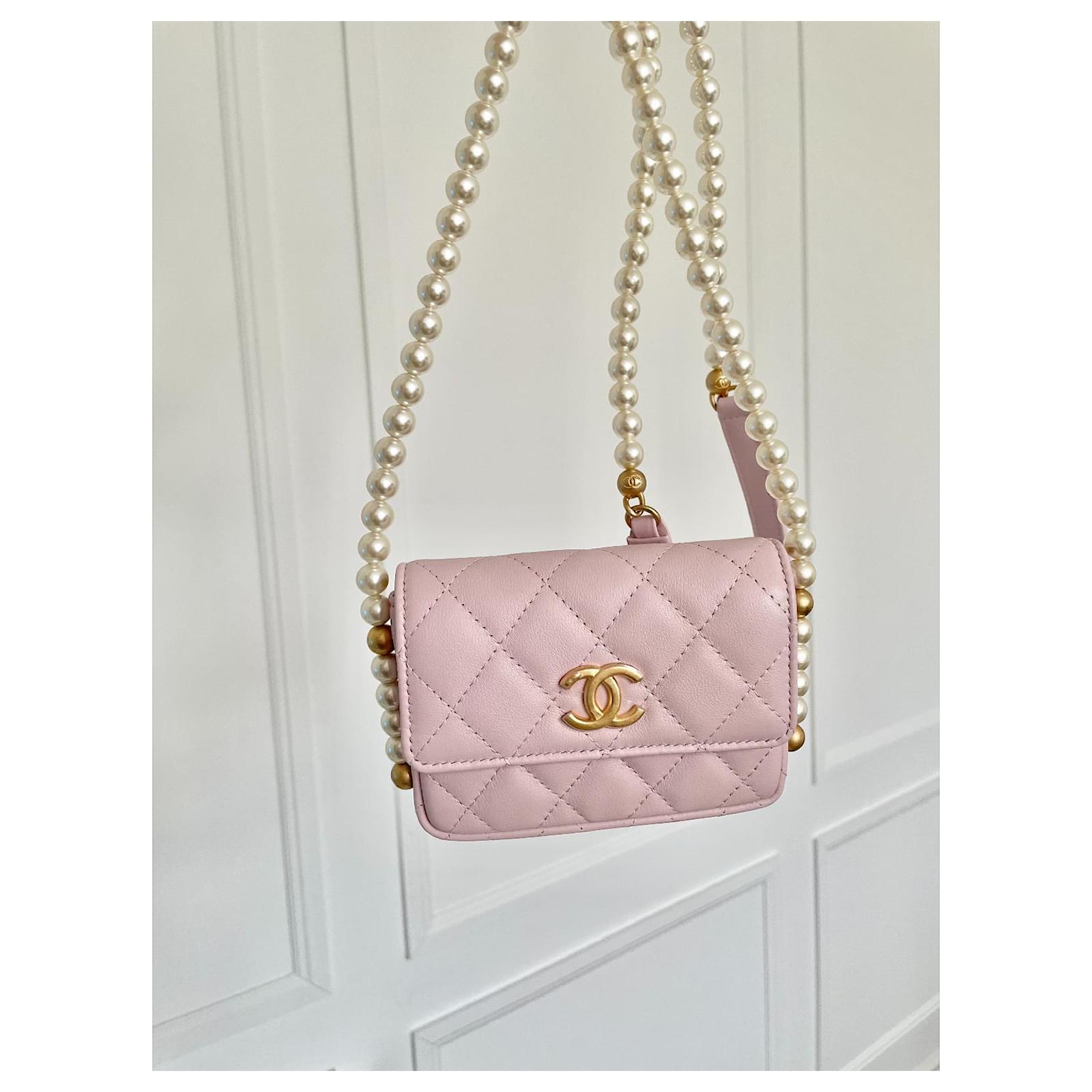 21S Rose Clair Chanel card clutch on chain Pink Leather ref.380416