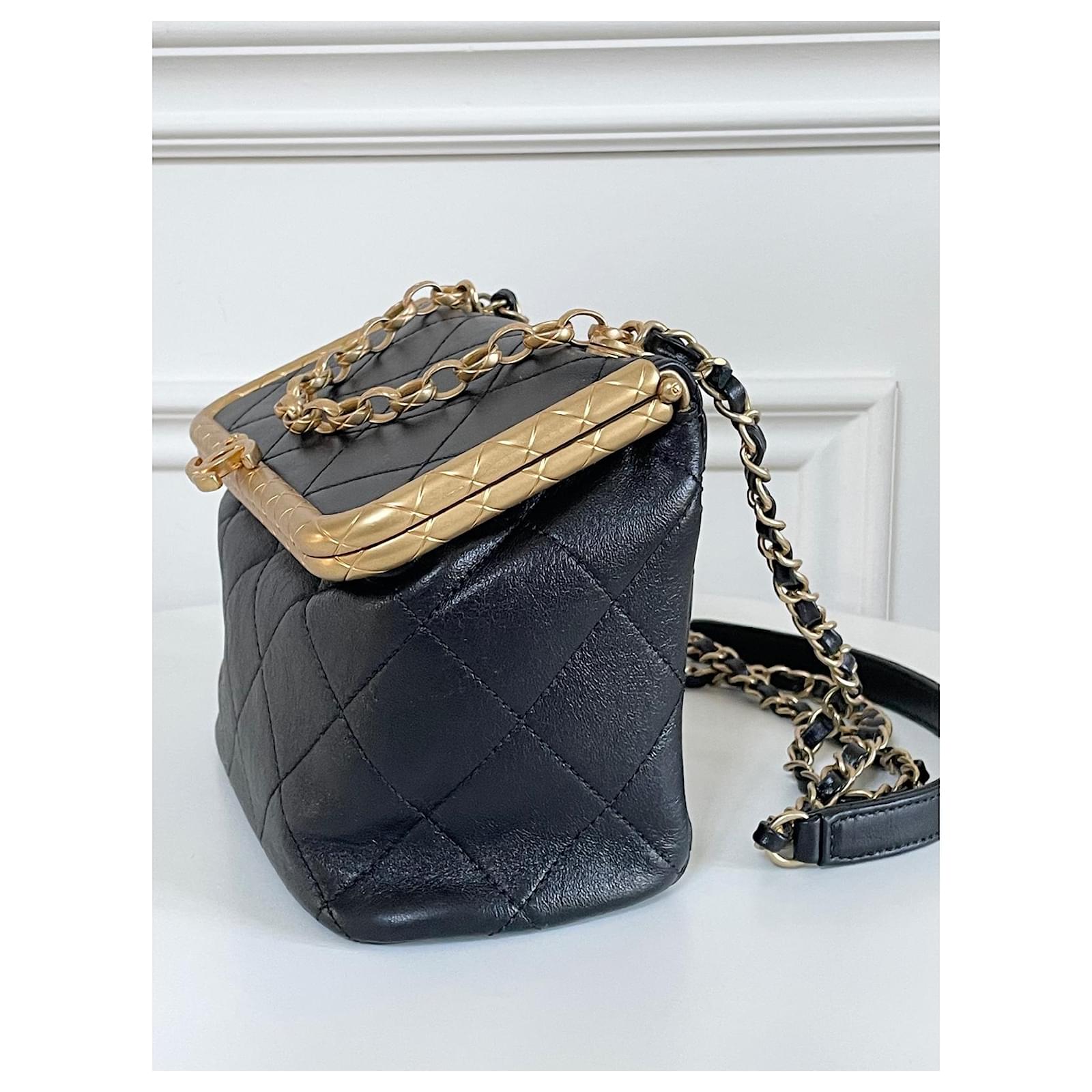 Chanel Kiss Lock “My Crush” bag Black Leather ref.380425 - Joli Closet