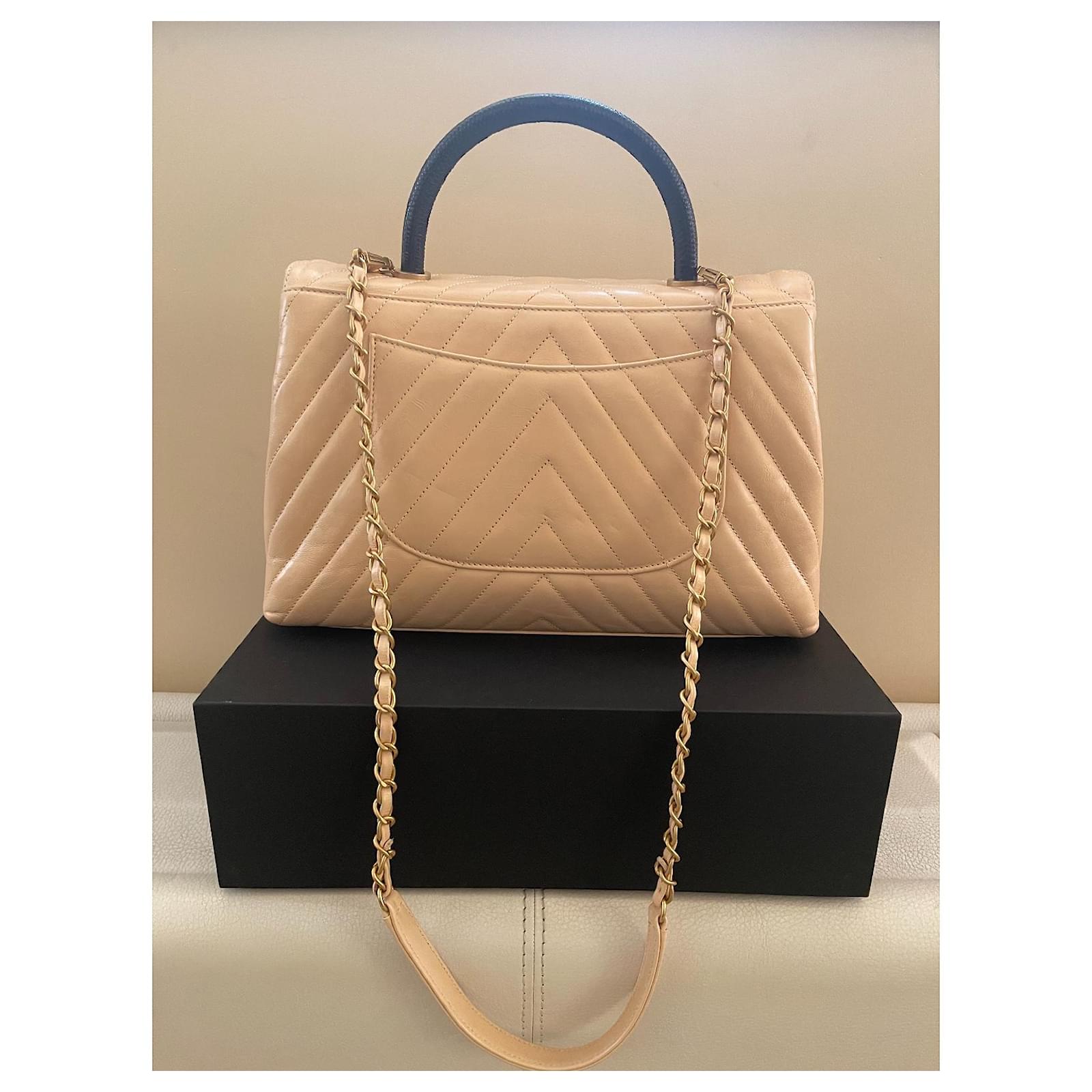 Chanel Handbags Light brown Leather ref.428675 - Joli Closet