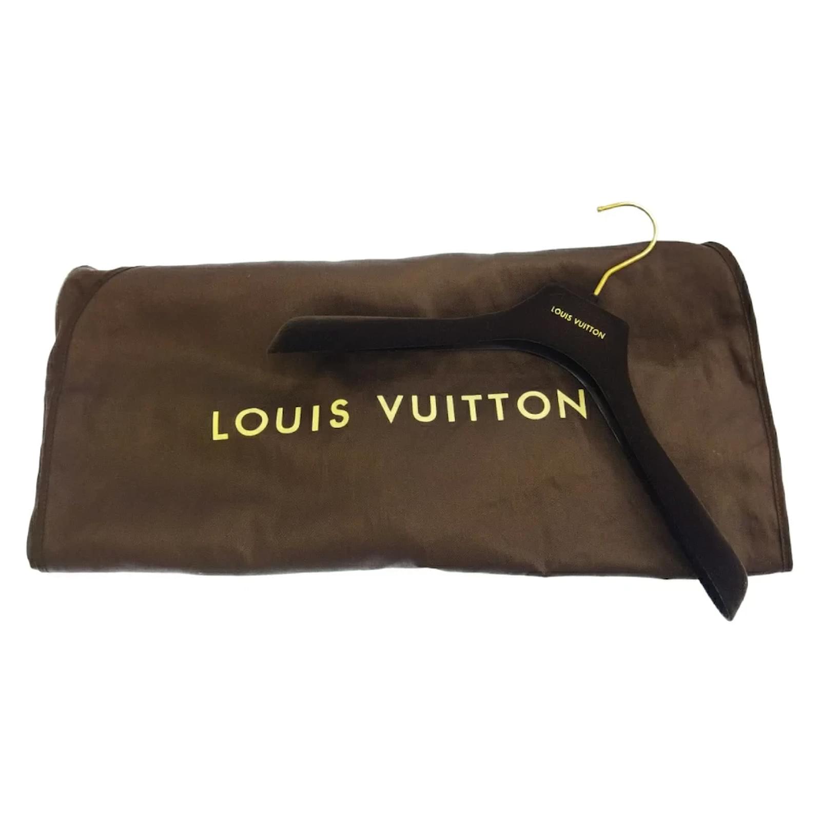 Louis Vuitton Men Coats Outerwear Beige Cotton ref.387792 - Joli Closet