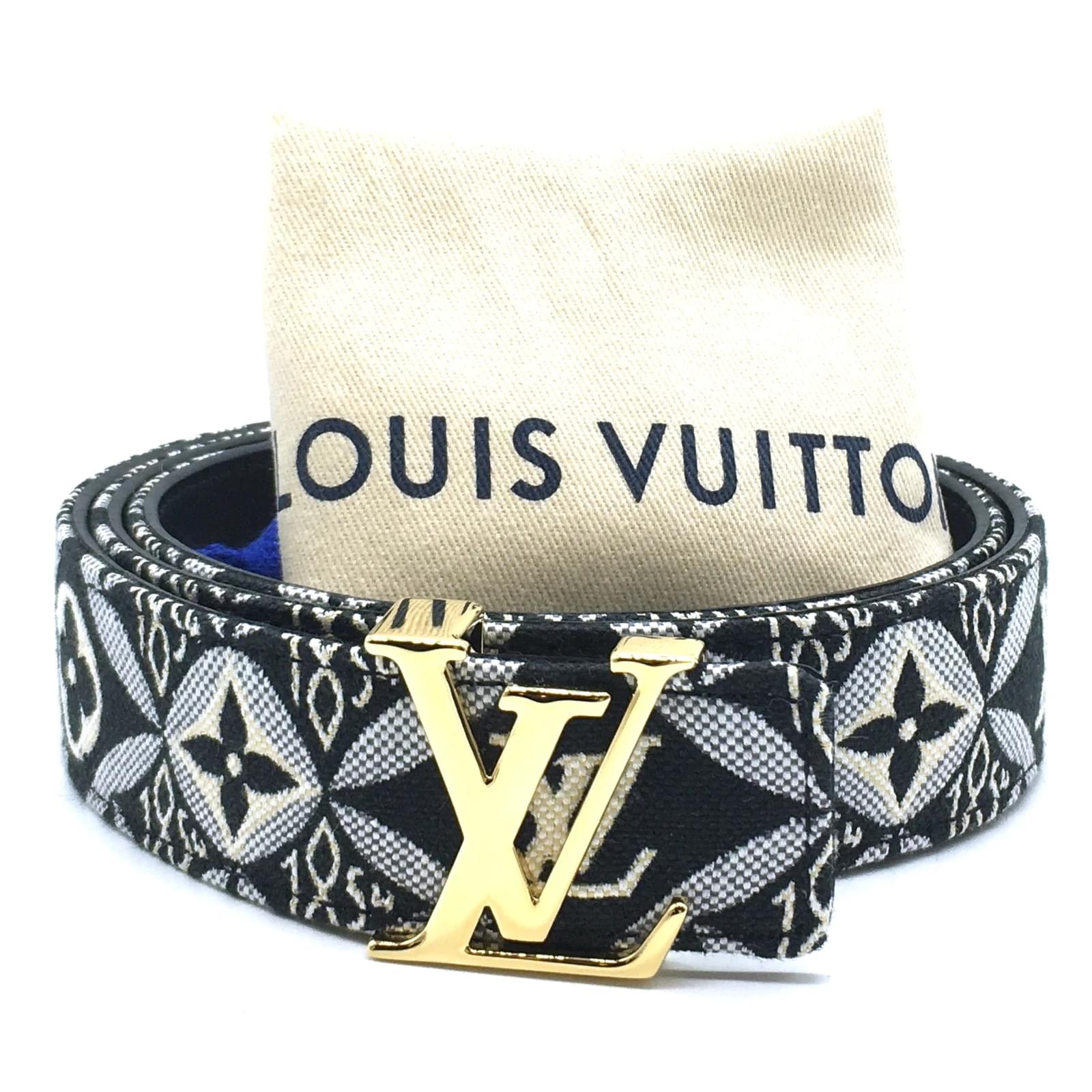 Louis Vuitton Black White 30mm Monogram Gold Initials Belt Size 80/32  Multiple colors Leather ref.388972 - Joli Closet