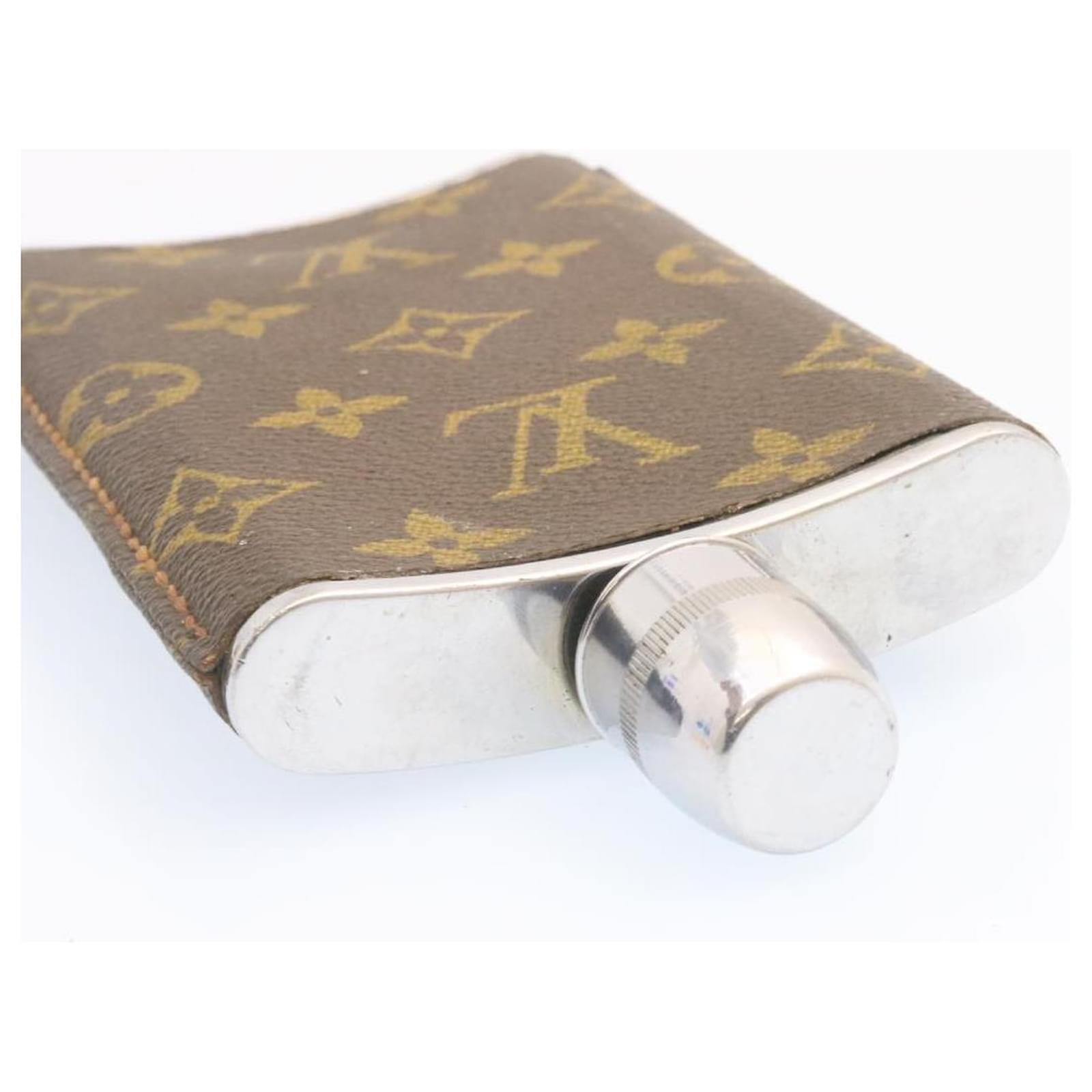 LOUIS VUITTON Keepall Motif Paper Weight Metal Gold Tone LV Auth