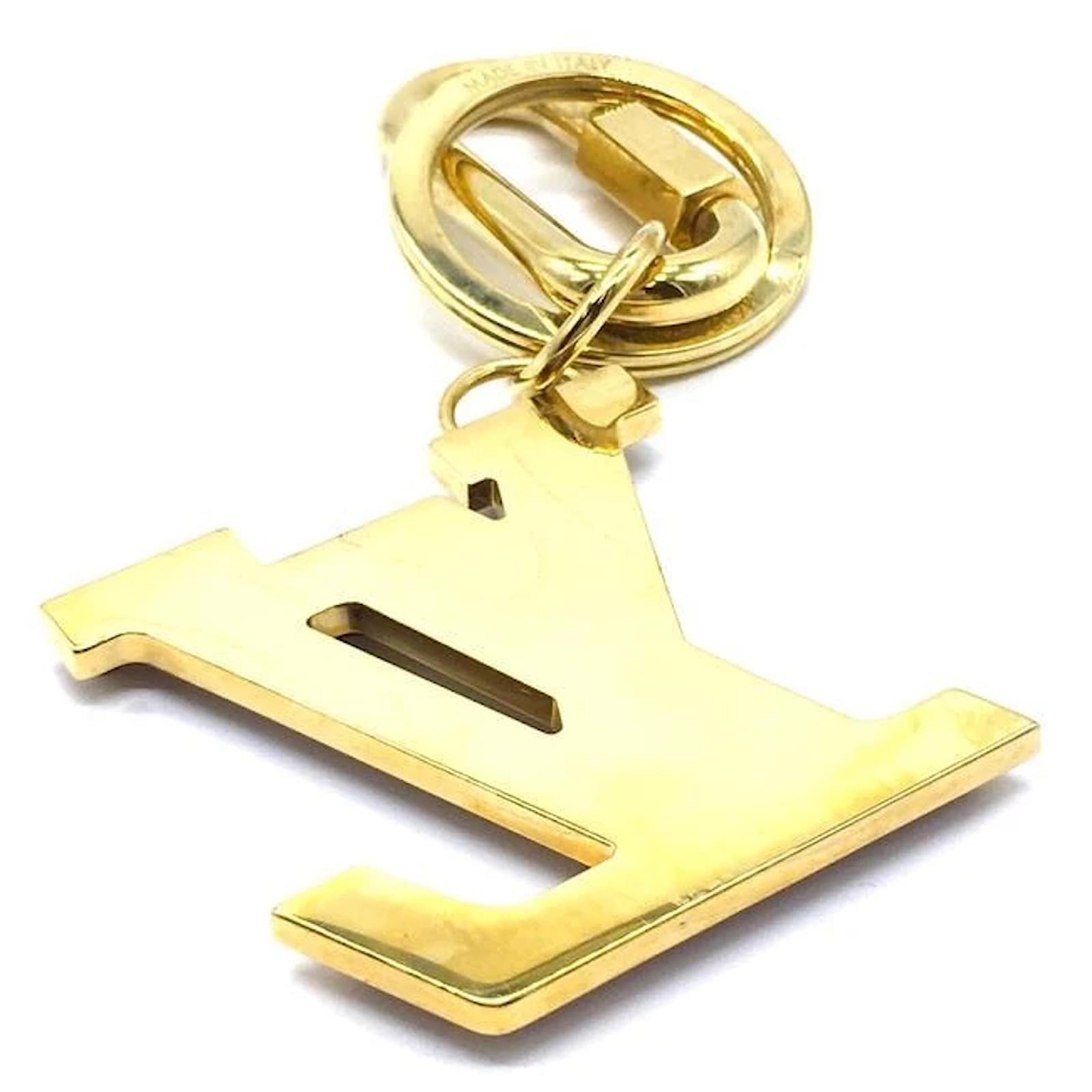 Louis Vuitton Purple Gold Lv 3d Holder Key Charm Golden Metal ref.390004 -  Joli Closet