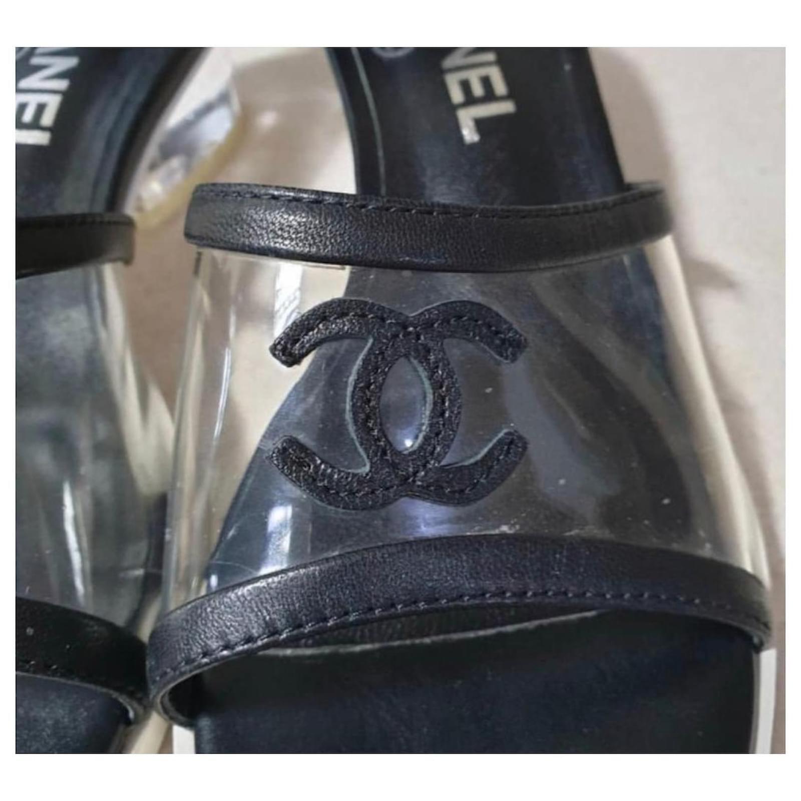 Chanel Interlocking CC Logo Slides Multiple colors Leather ref.390876 ...