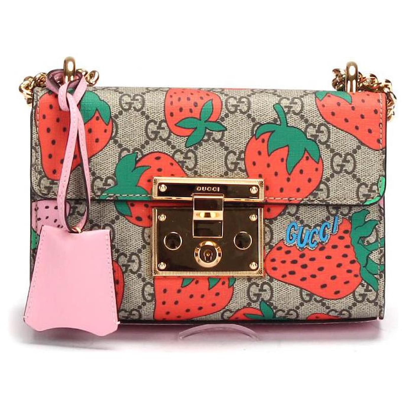 gucci strawberry padlock