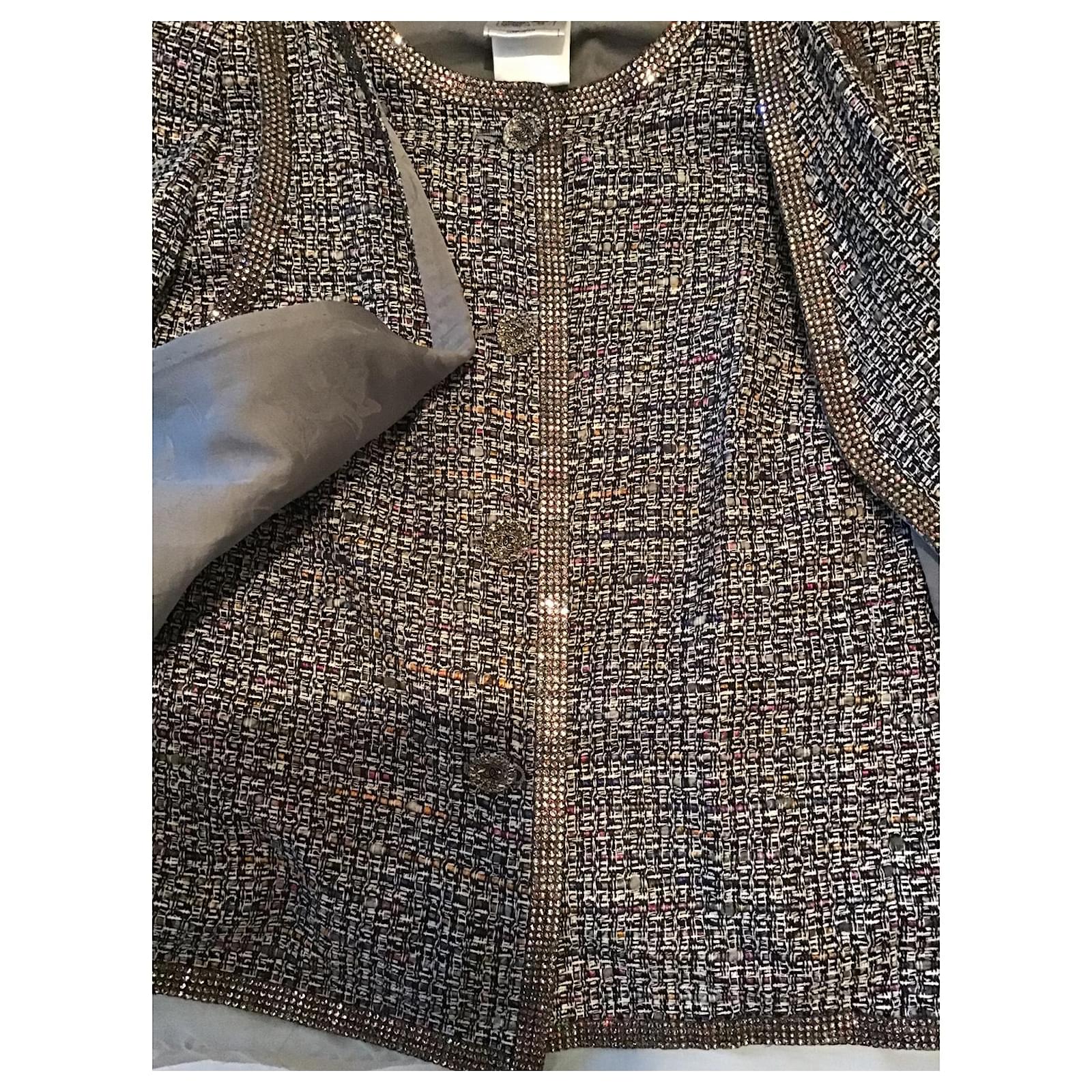 Chanel silver gray craftsmanship jacket Silvery Tweed ref.391951 - Joli ...