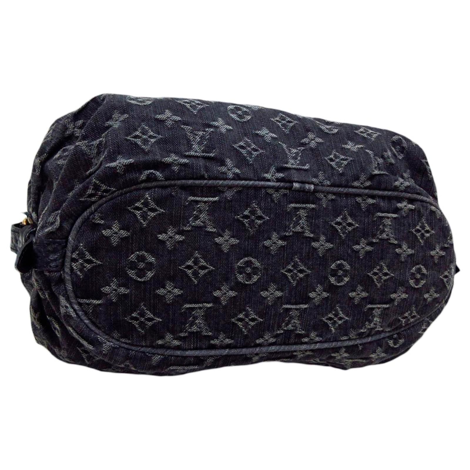 Louis Vuitton Black Monogram Mahina Denim XS ref.392642 - Joli Closet