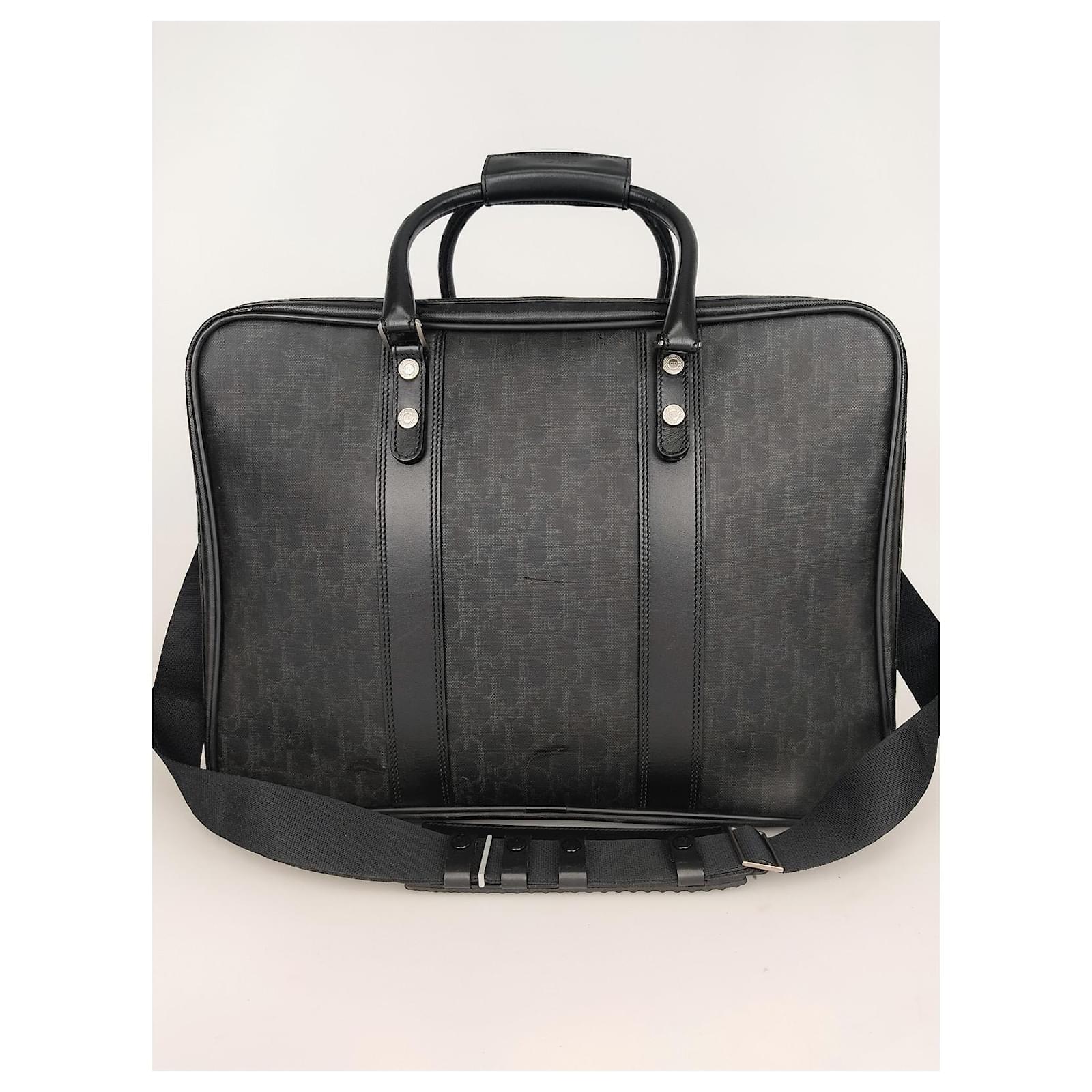 Christian Dior Men's shoulder bag Black Cloth ref.394918 - Joli Closet