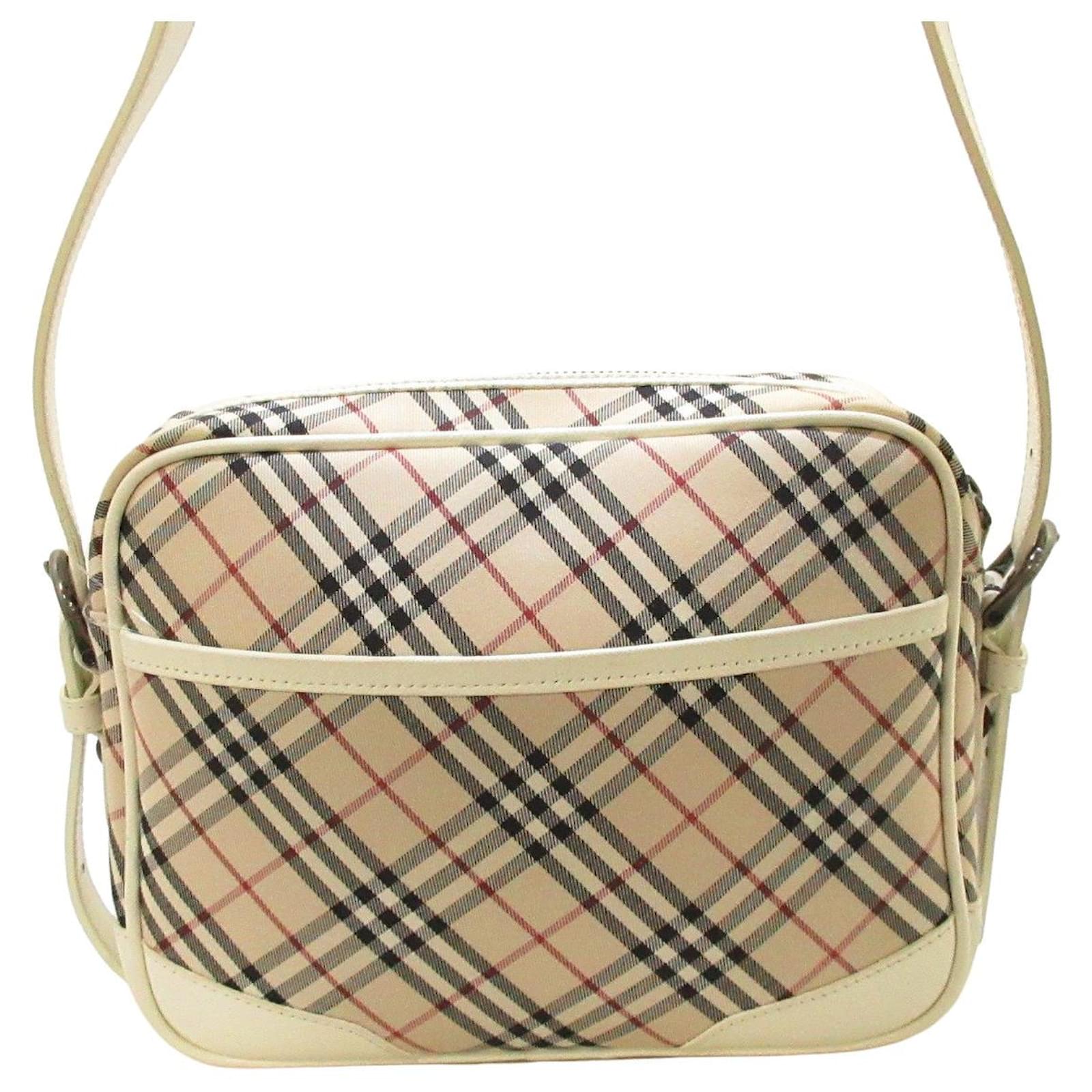 Burberry Shoulder bag Beige Leather ref.395390 Joli Closet