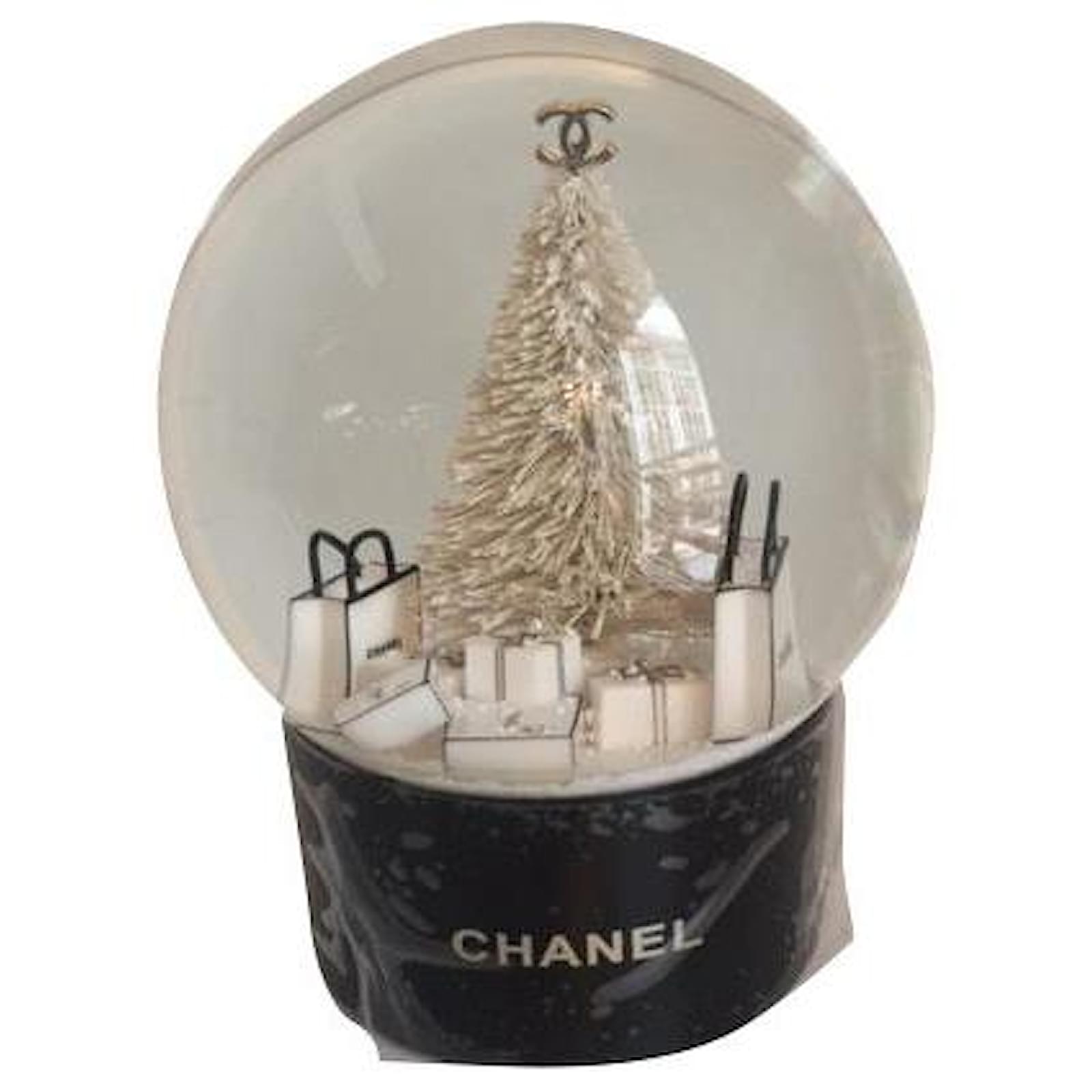 CHANEL SAPIN SNOW BALL Black Synthetic ref.396503 - Joli Closet