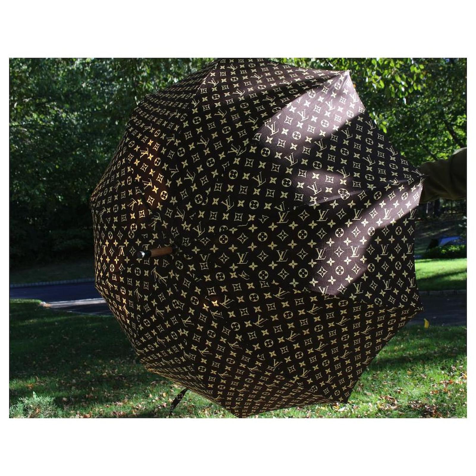 Louis Vuitton Umbrella -  Canada