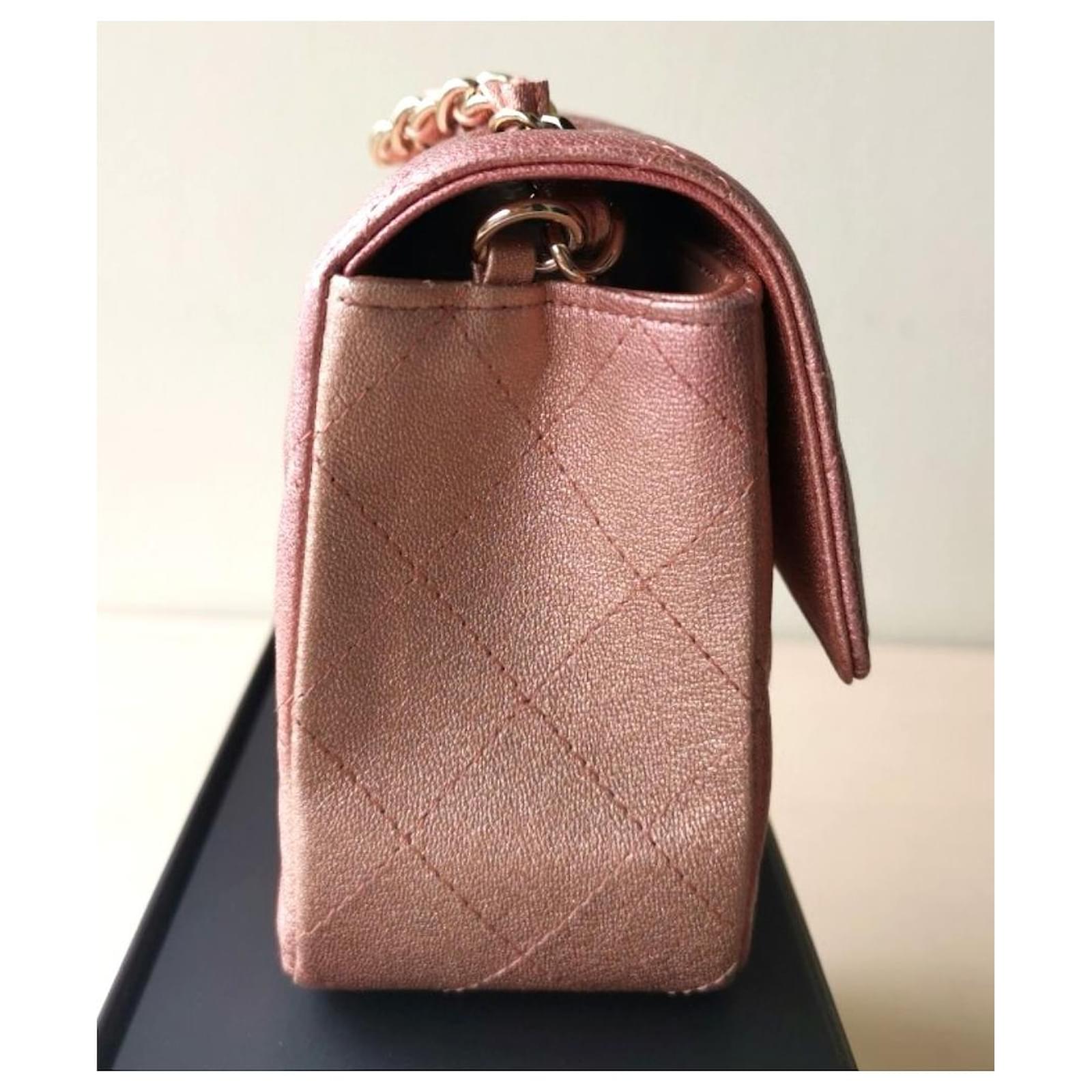 Timeless RARE Chanel Pink iridescent ombre classic mini flap bag Leather ref .398327 - Joli Closet