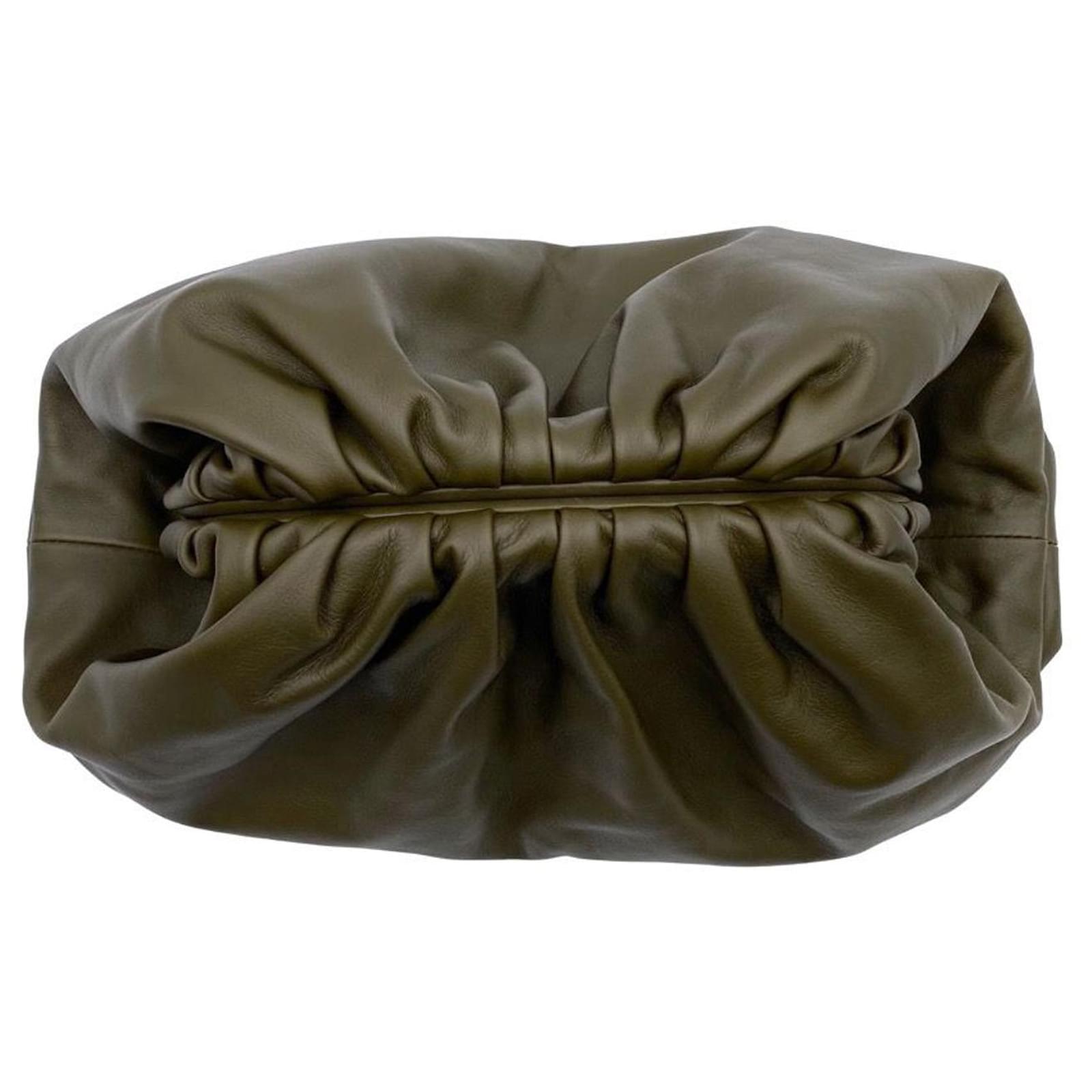 Bottega Veneta pouch in khaki green leather ref.399313 - Joli Closet