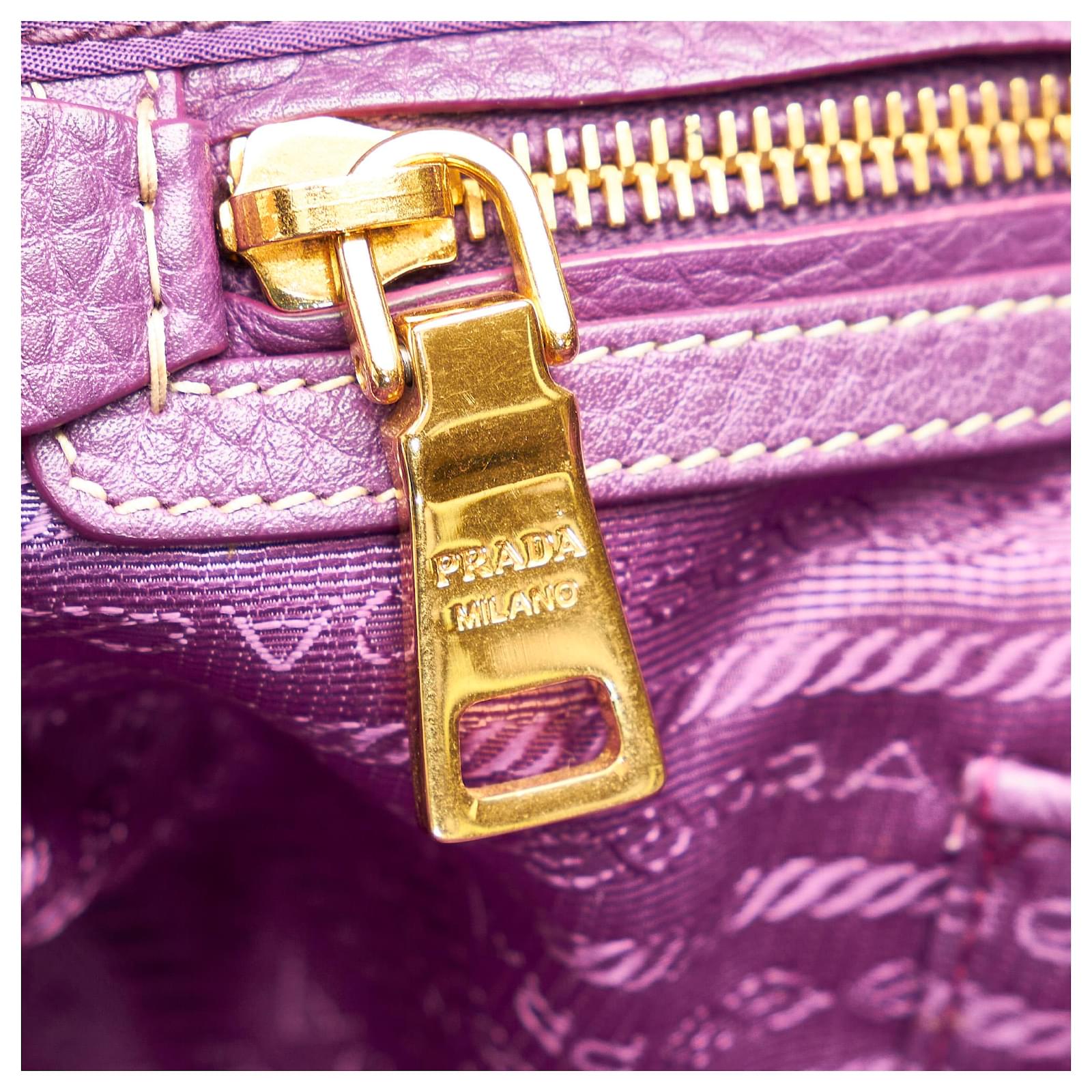 Prada Purple Tessuto Tote Bag Leather Pony-style calfskin Nylon Cloth  ref.403795 - Joli Closet