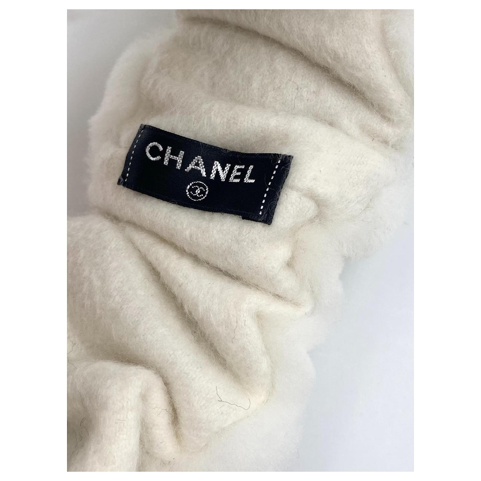 Chanel, White, One Size