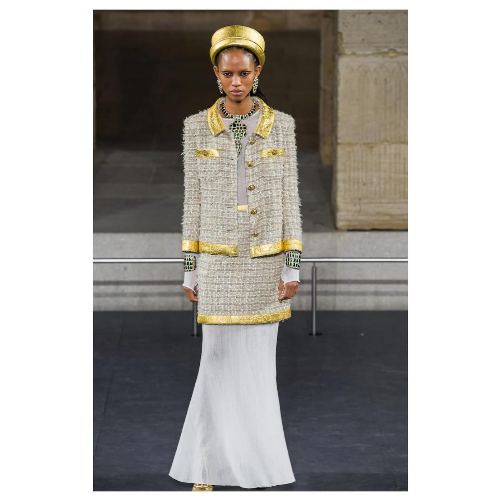 Chanel's Pre Fall 2019 (Chanel 2019 Metiers d'Art Paris-New York