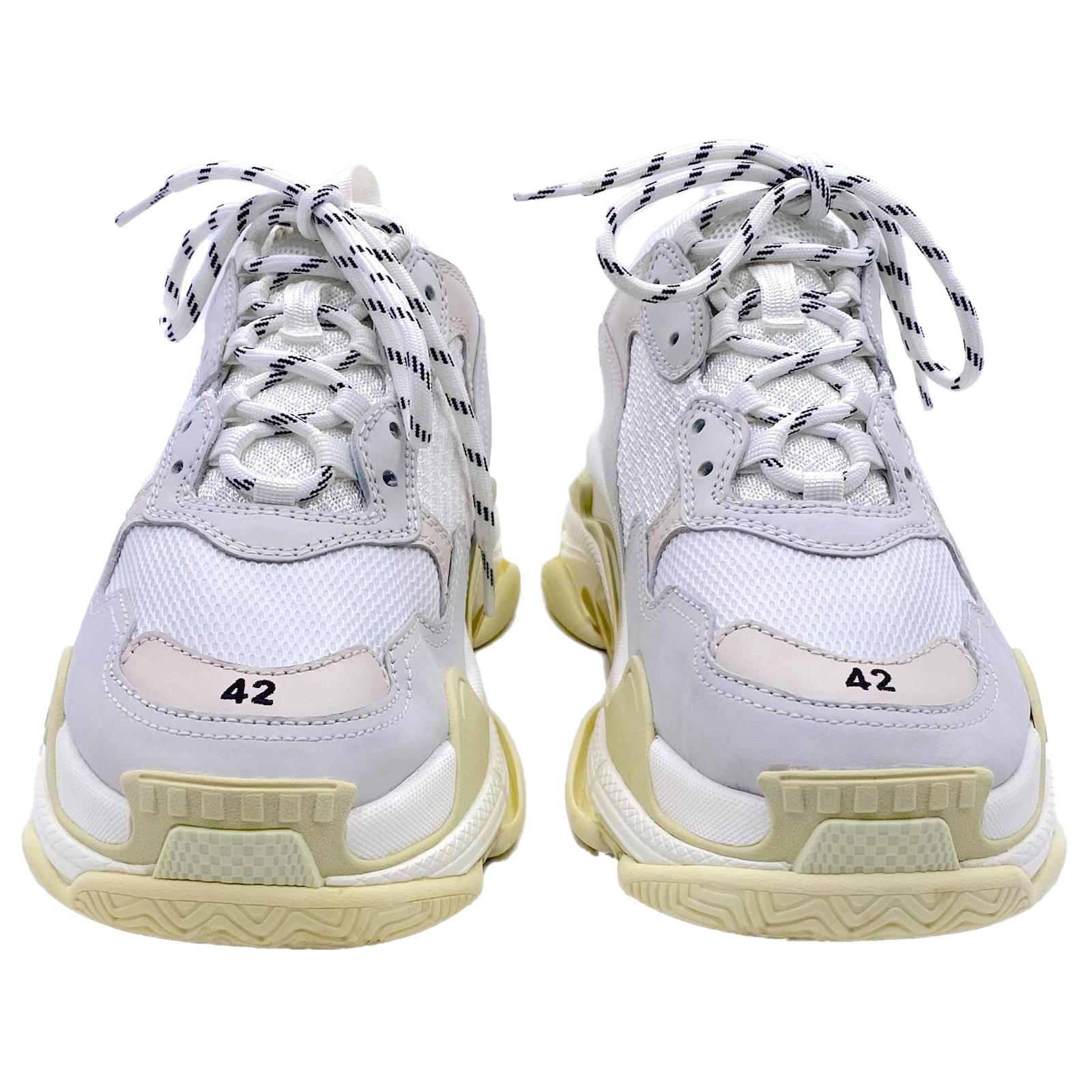 balenciaga triple s blanche