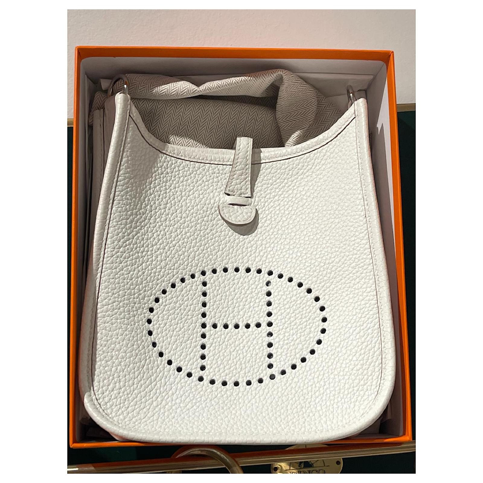 Hermès Evelyne White Leather ref.57259 - Joli Closet