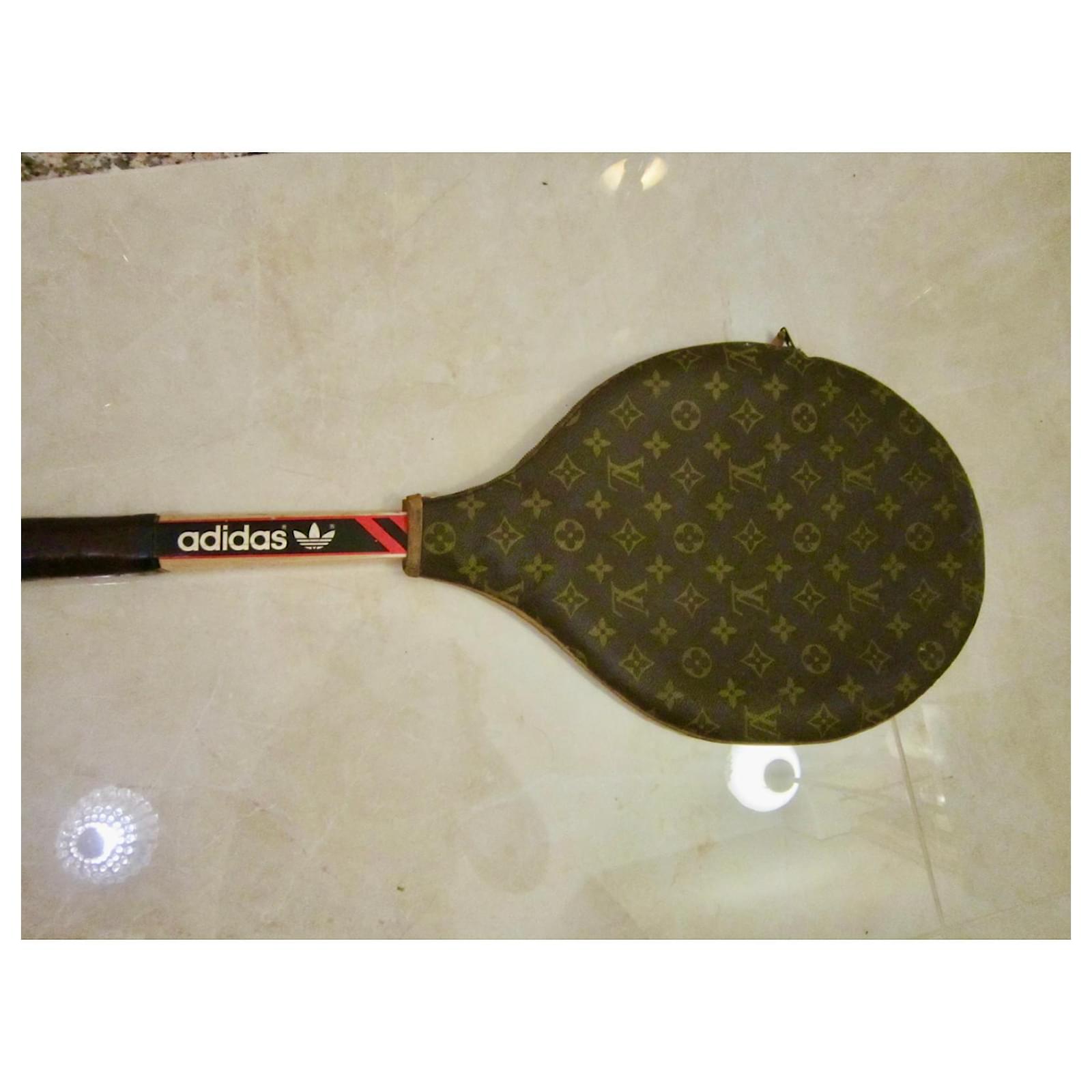 Shop Louis Vuitton Tennis Racket Cover (HOUSSE RAQUETTE DE TENNIS
