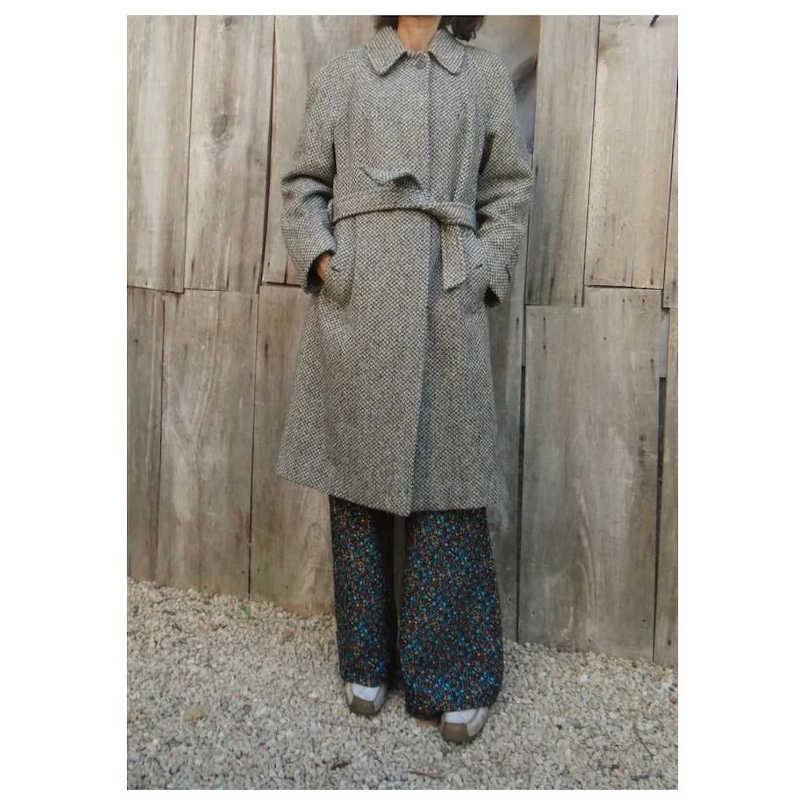 vintage Burberry coat in Irish Tweed size 40 Grey ref.404958