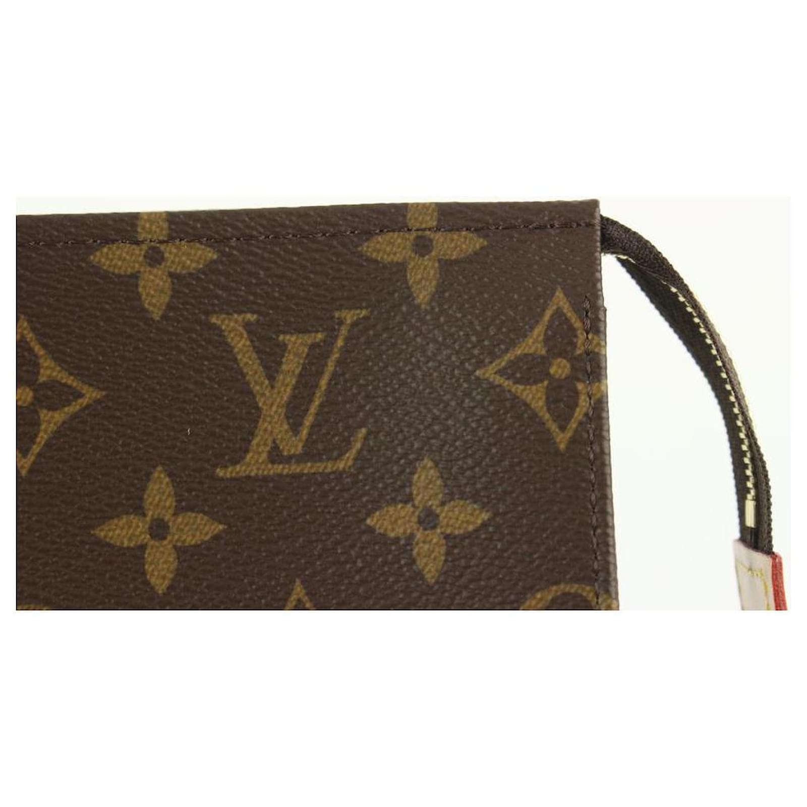LOUIS VUITTON DISCONTINUED THE TOILETRY POUCH!!