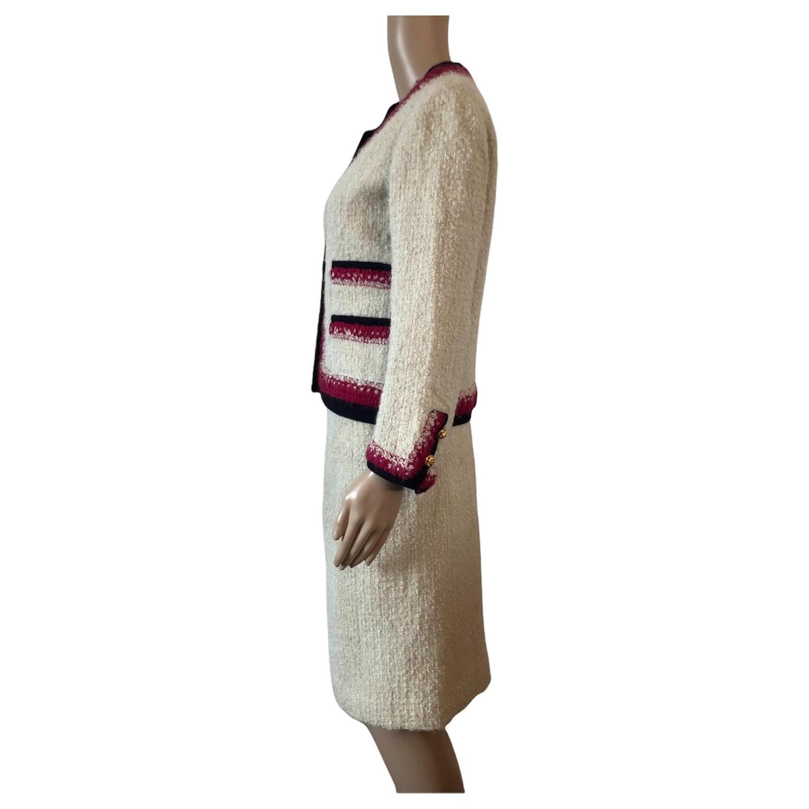 abercrombie camel bodysuit white tweed skirt beige chanel coco handle - 1  (1)-2 - Stylish Petite