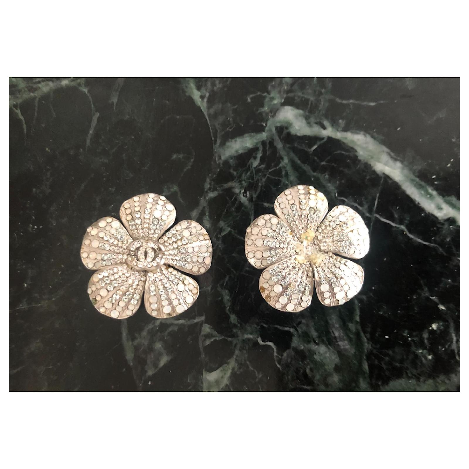 Boucles D'oreilles Anciennes Créateur – Clips Cabochon Rose – Métal Argenté