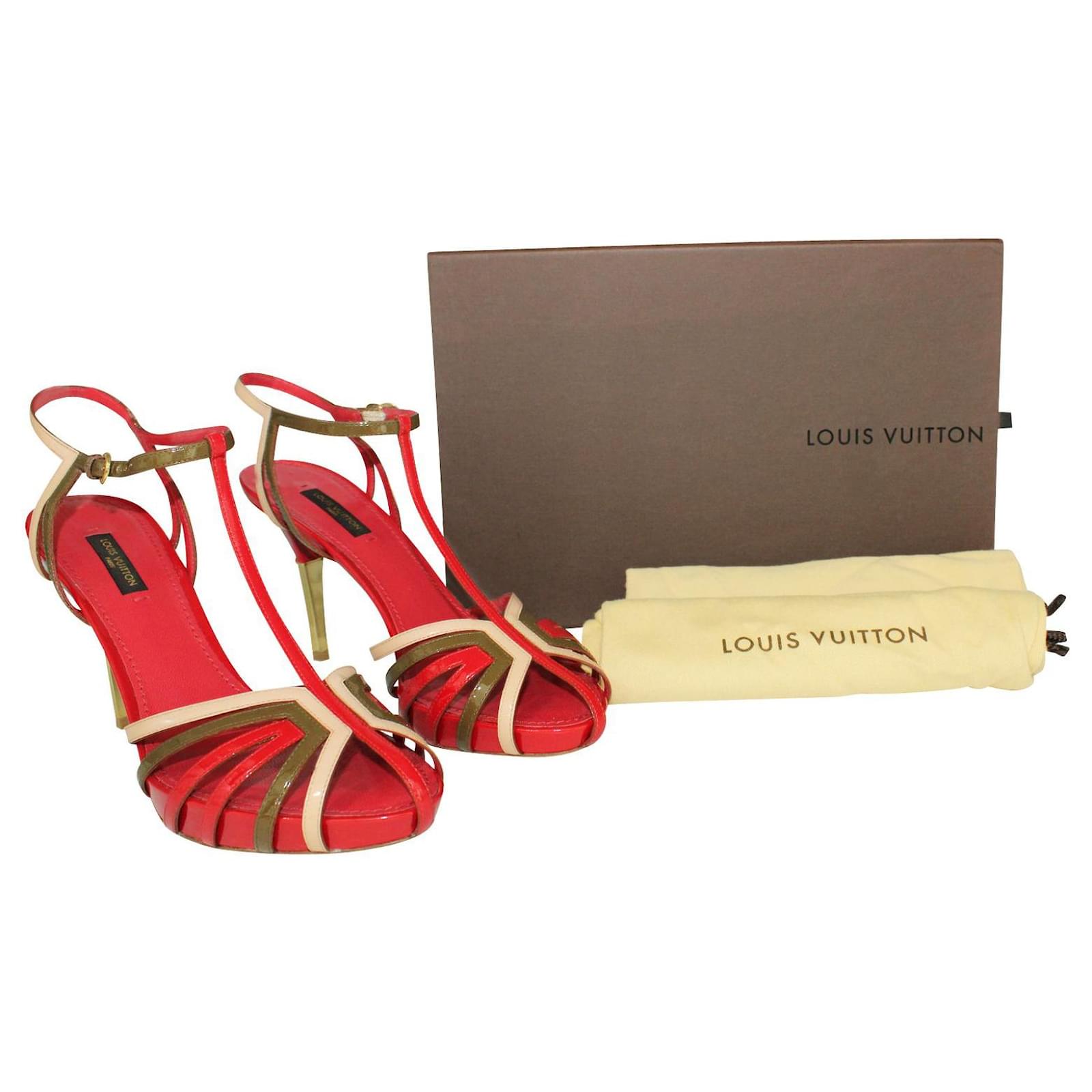 Louis Vuitton Red Patent Leather Heels ref.409255 - Joli Closet