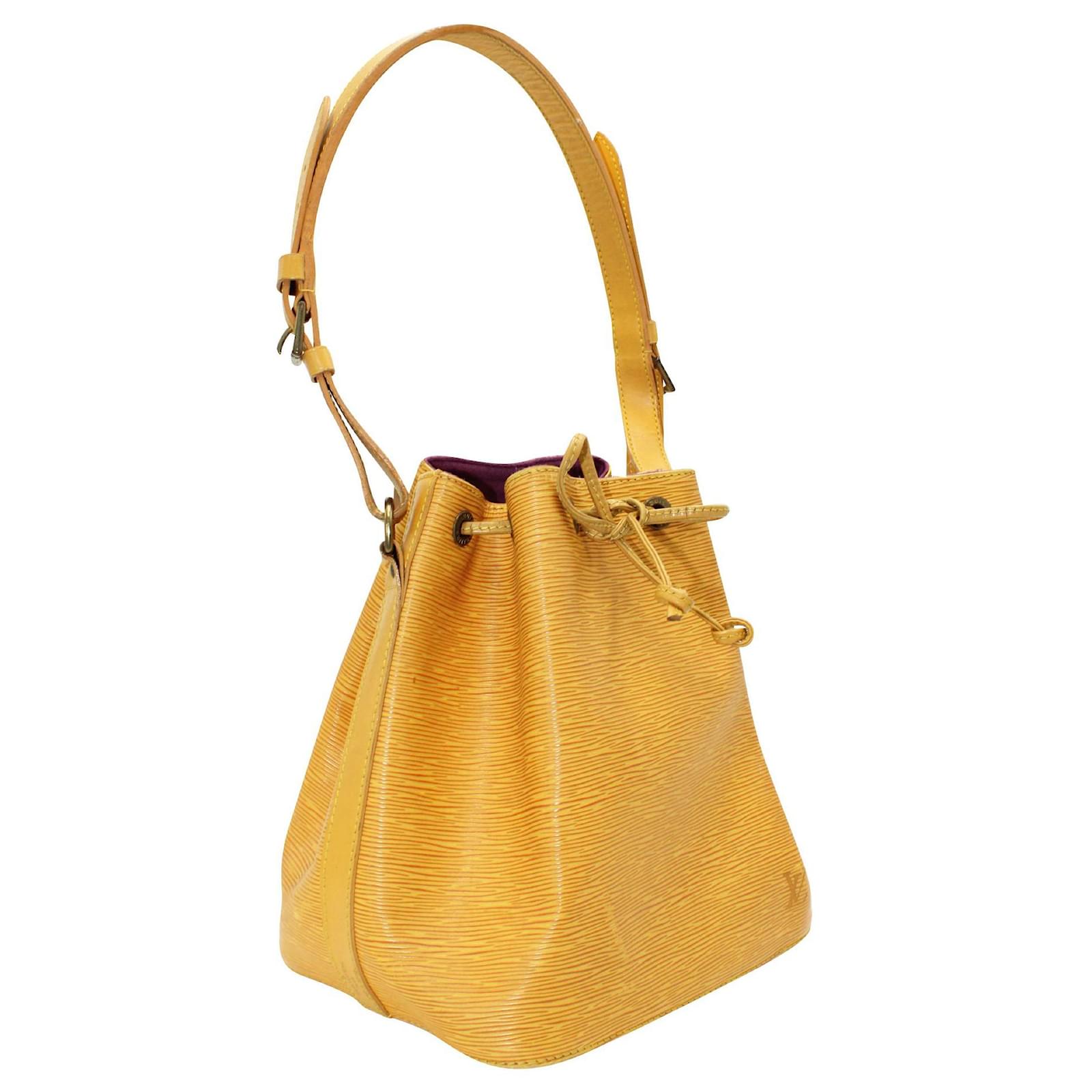 Louis Vuitton Vintage Yellow Noe Petit Bucket Bag Leather ref.409270 - Joli  Closet