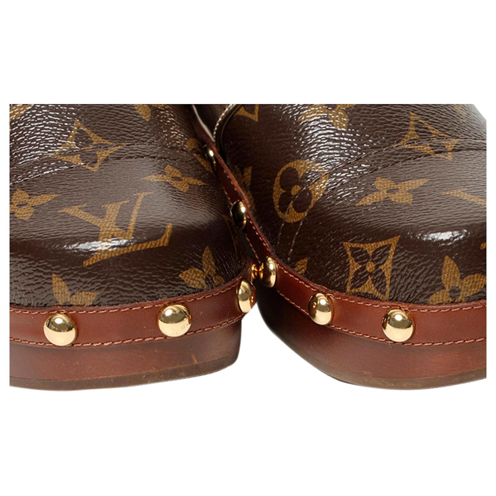 Cloth mules & clogs Louis Vuitton Brown size 36.5 EU in Cloth - 34307203