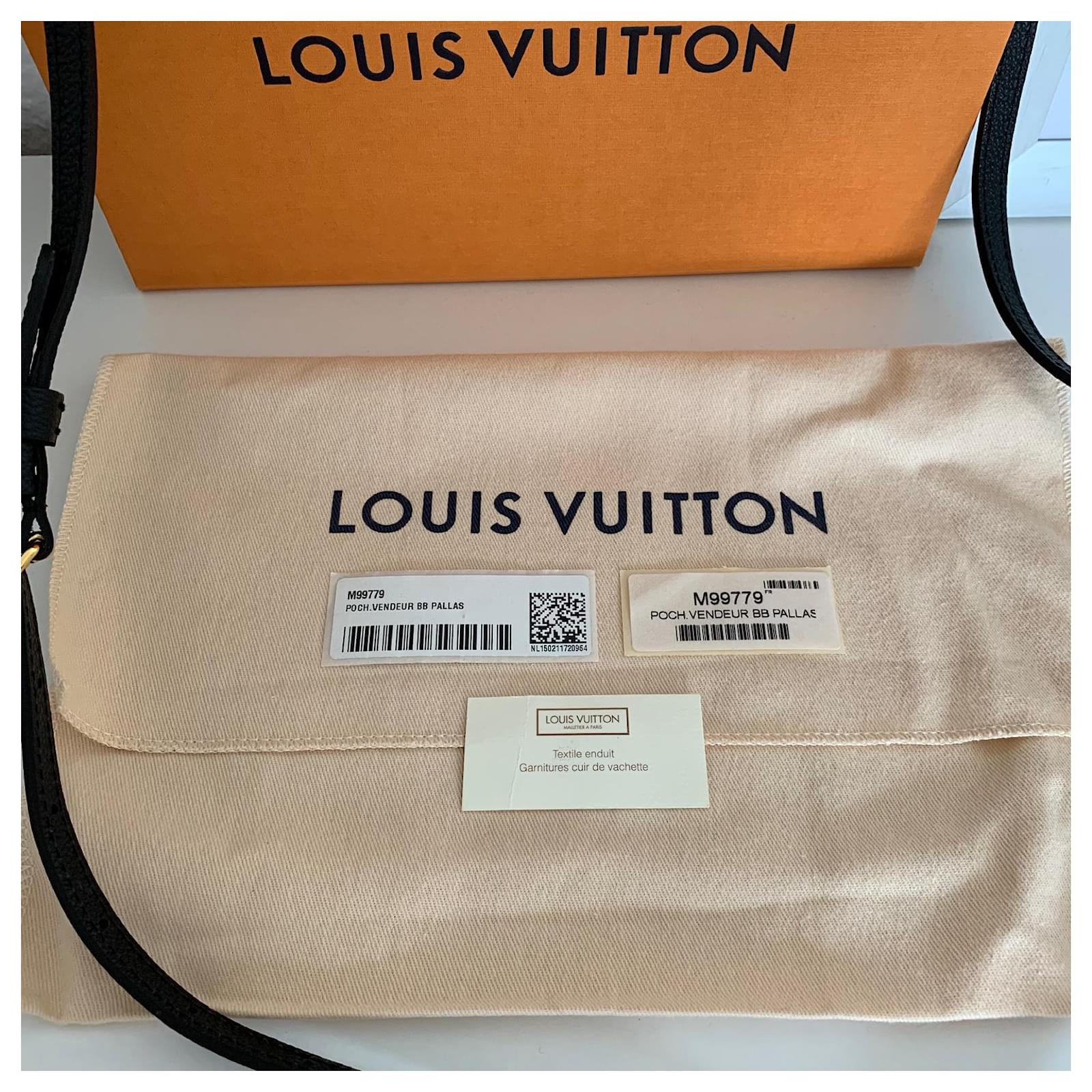 Louis Vuitton Pallas Brown Cloth ref.409934 - Joli Closet